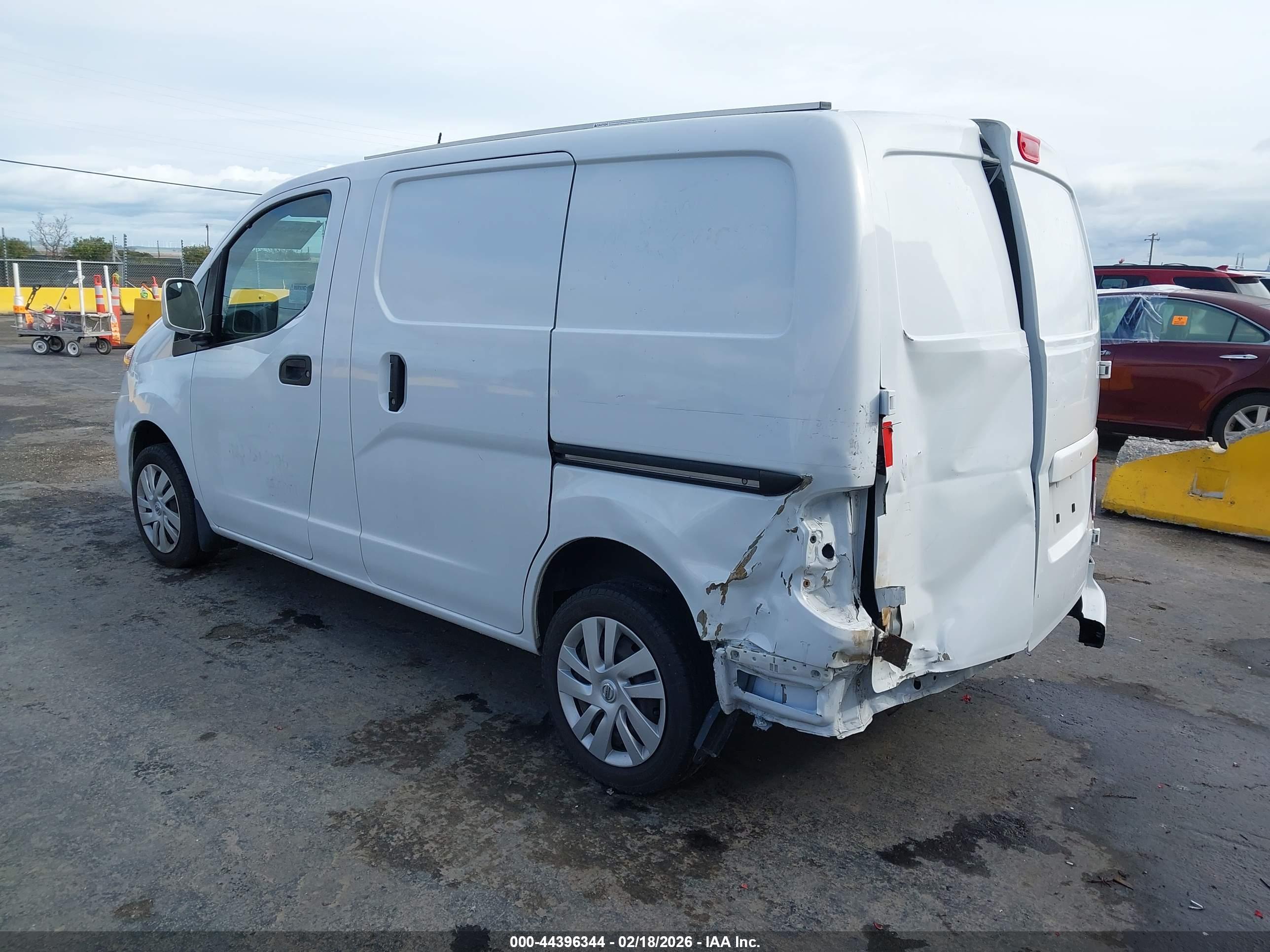 NISSAN NV200 image 3