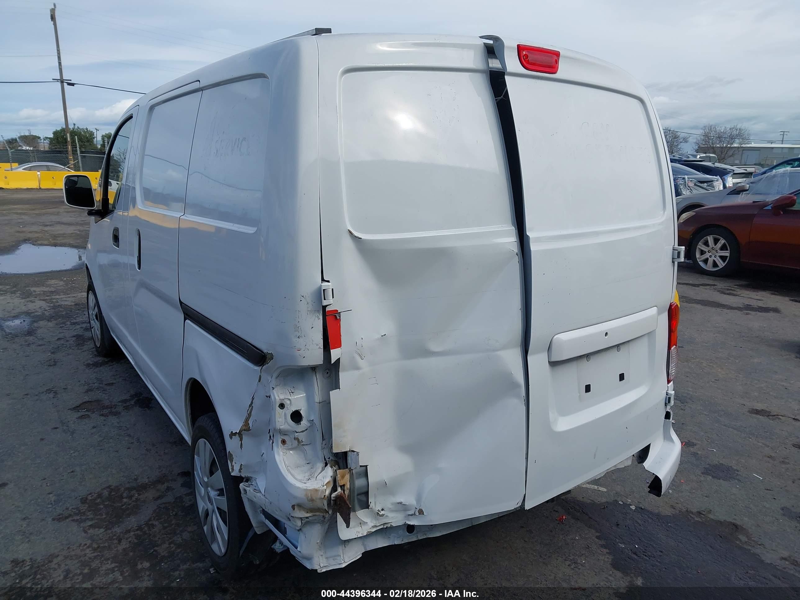 NISSAN NV200 image 6