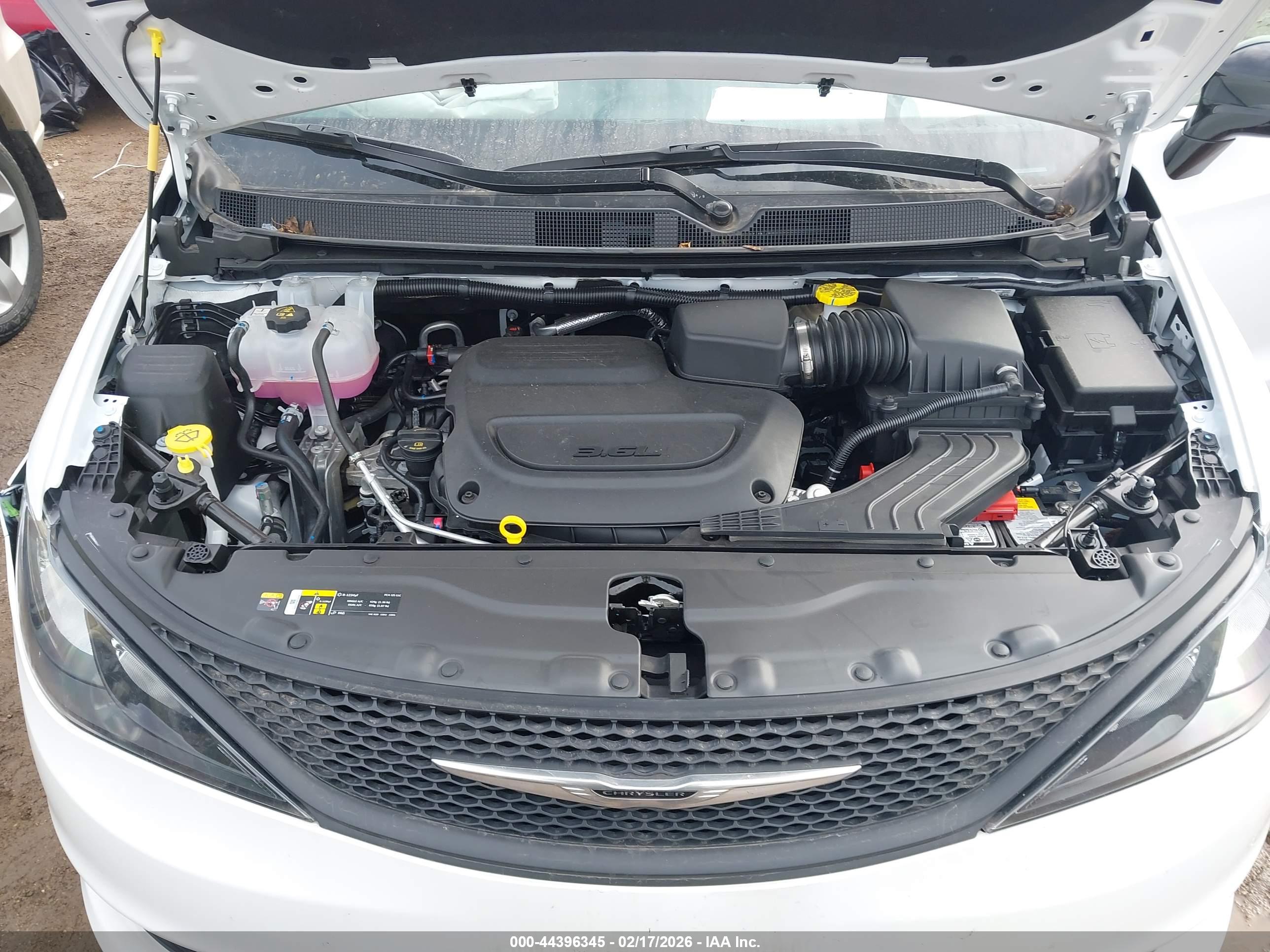 CHRYSLER VOYAGER image 10