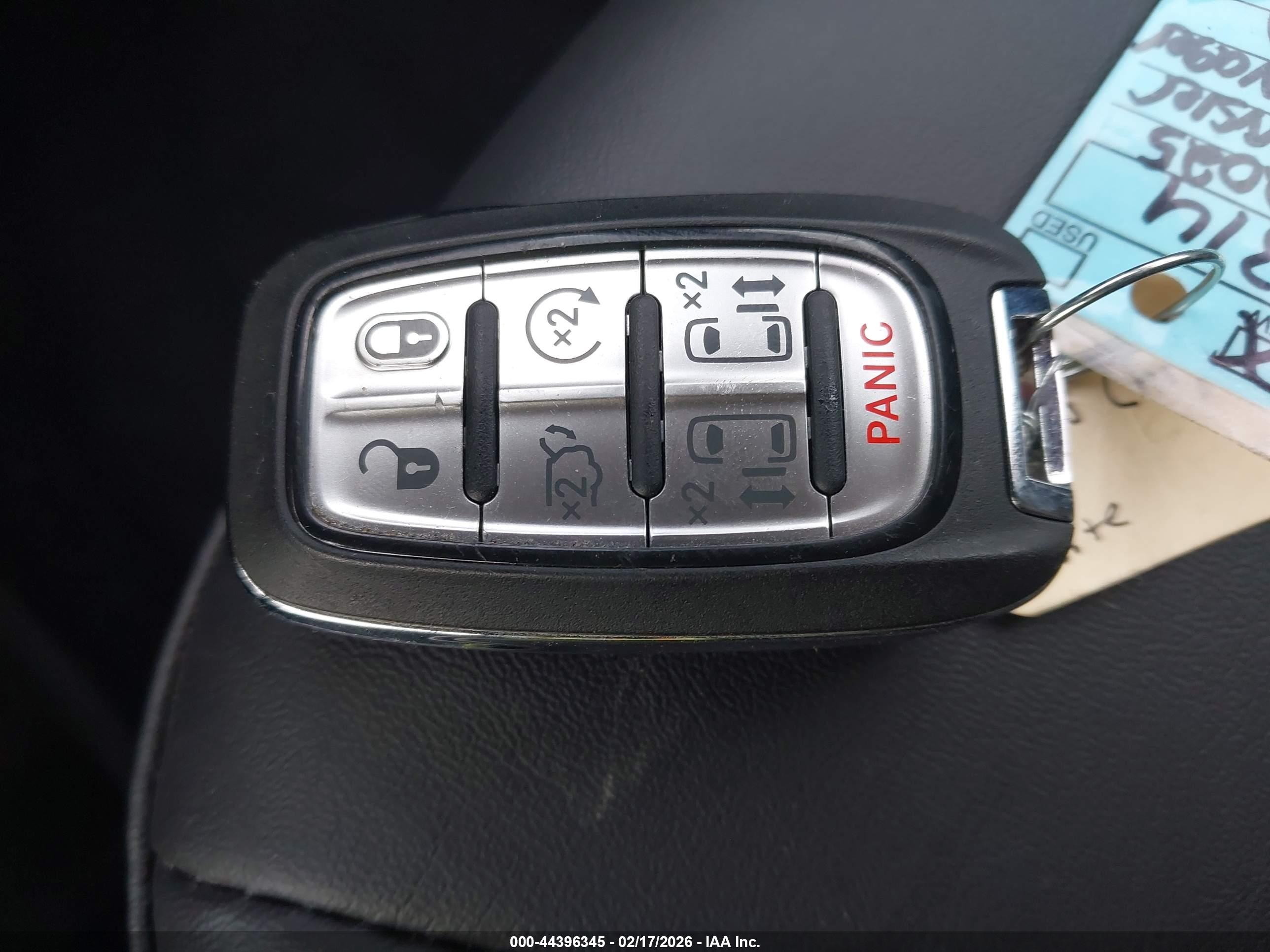 CHRYSLER VOYAGER image 11