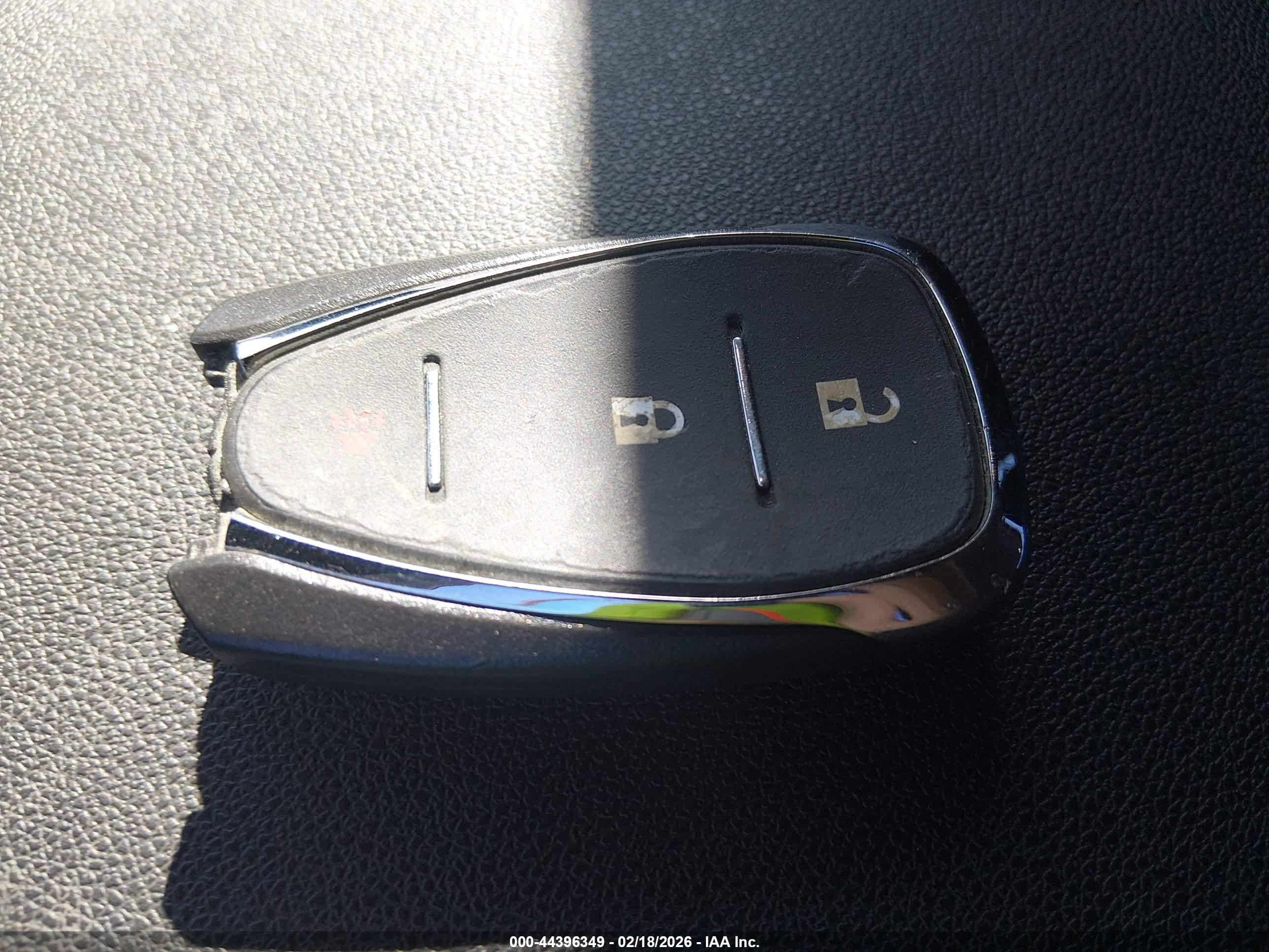 CHEVROLET EQUINOX image 11