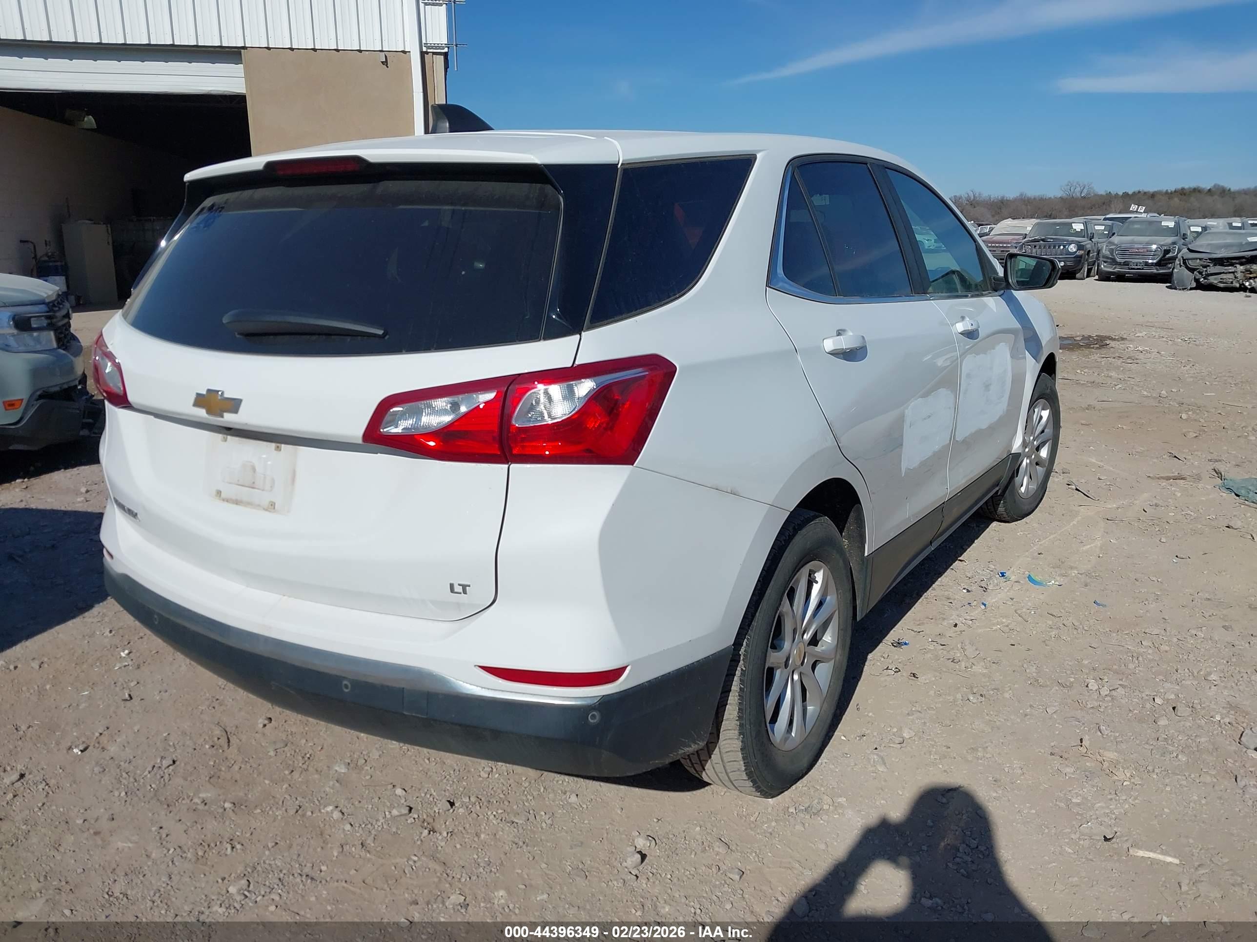 CHEVROLET EQUINOX image 4