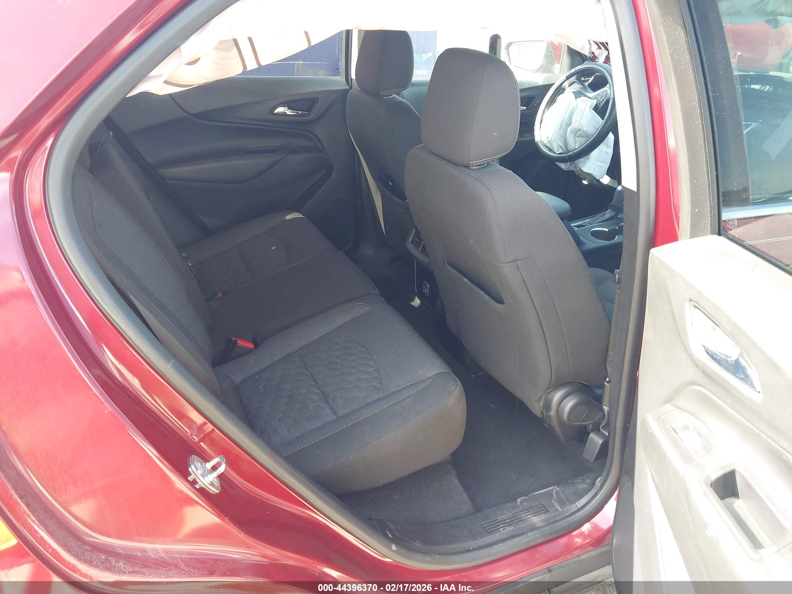 CHEVROLET EQUINOX image 8