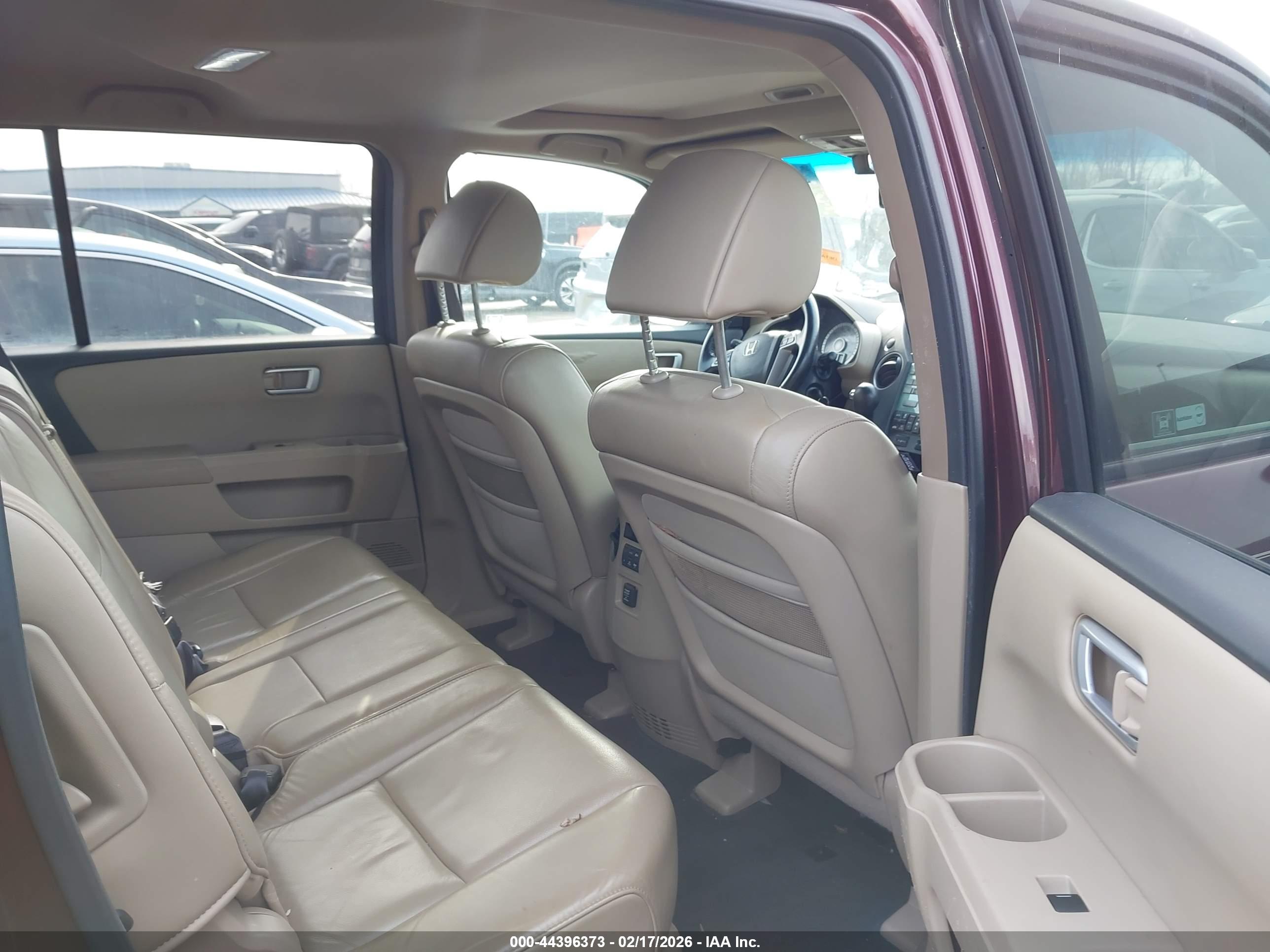 HONDA PILOT image 8