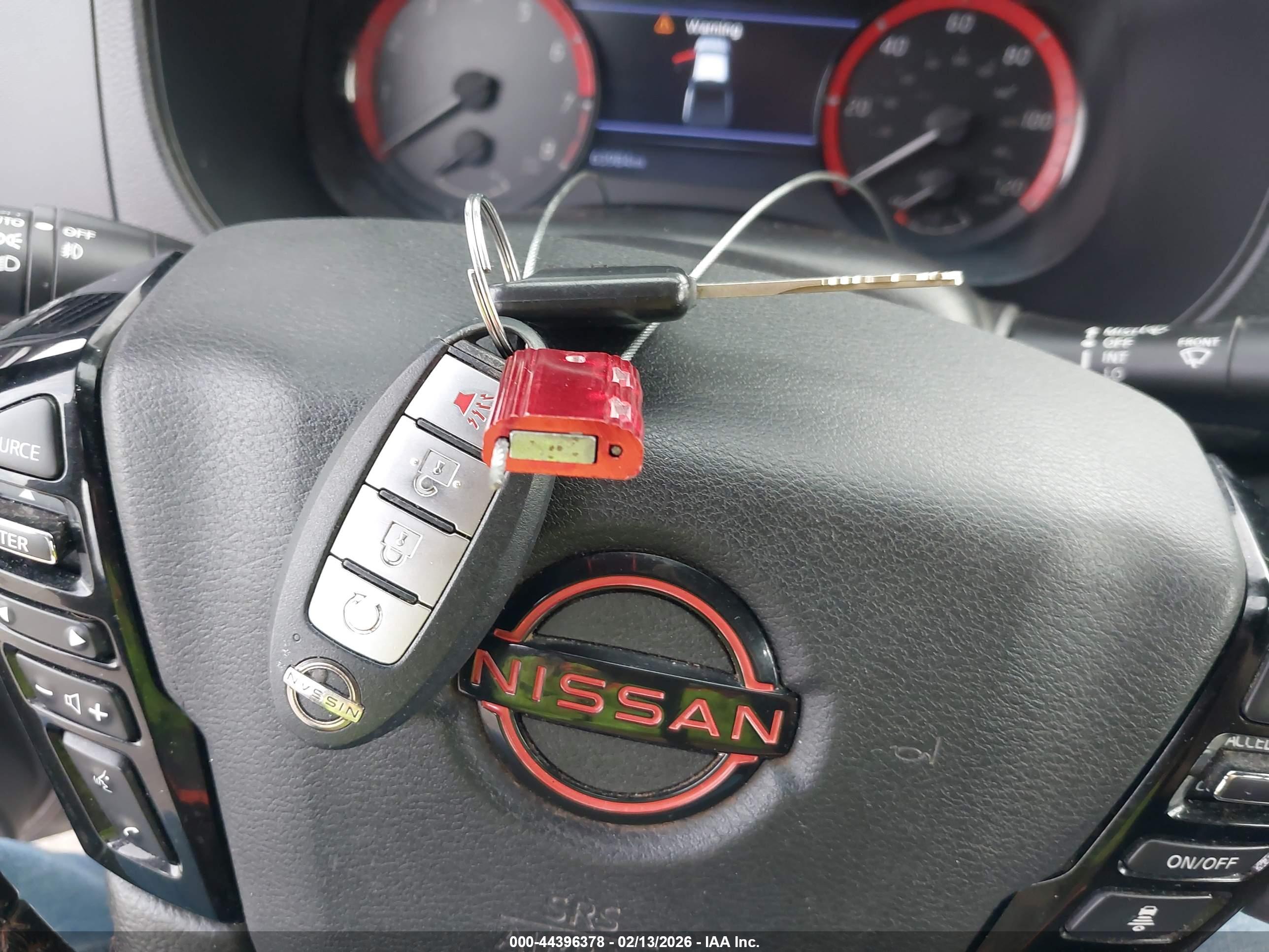 NISSAN FRONTIER image 11