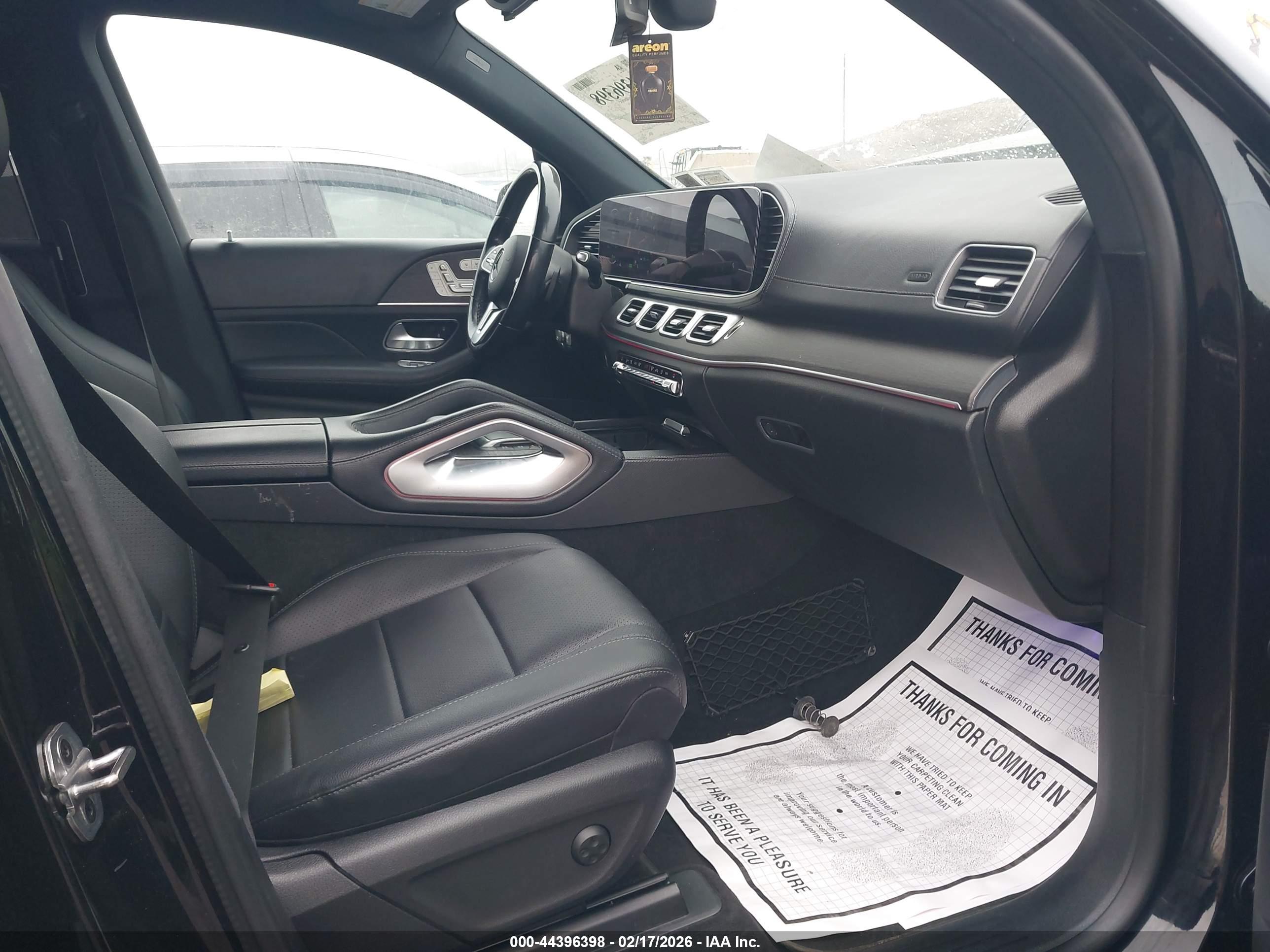 MERCEDES-BENZ GLS image 5