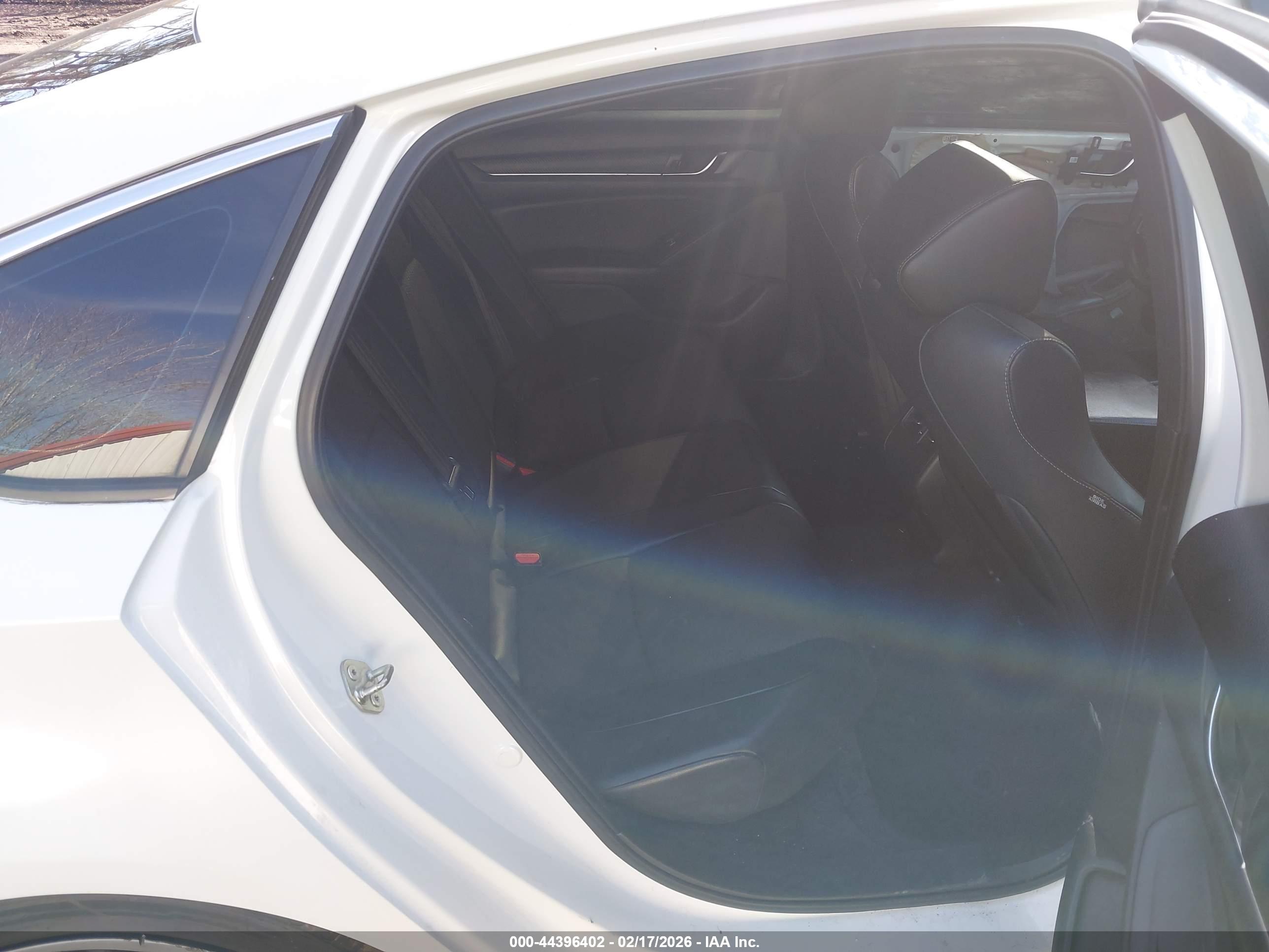 HONDA ACCORD image 8