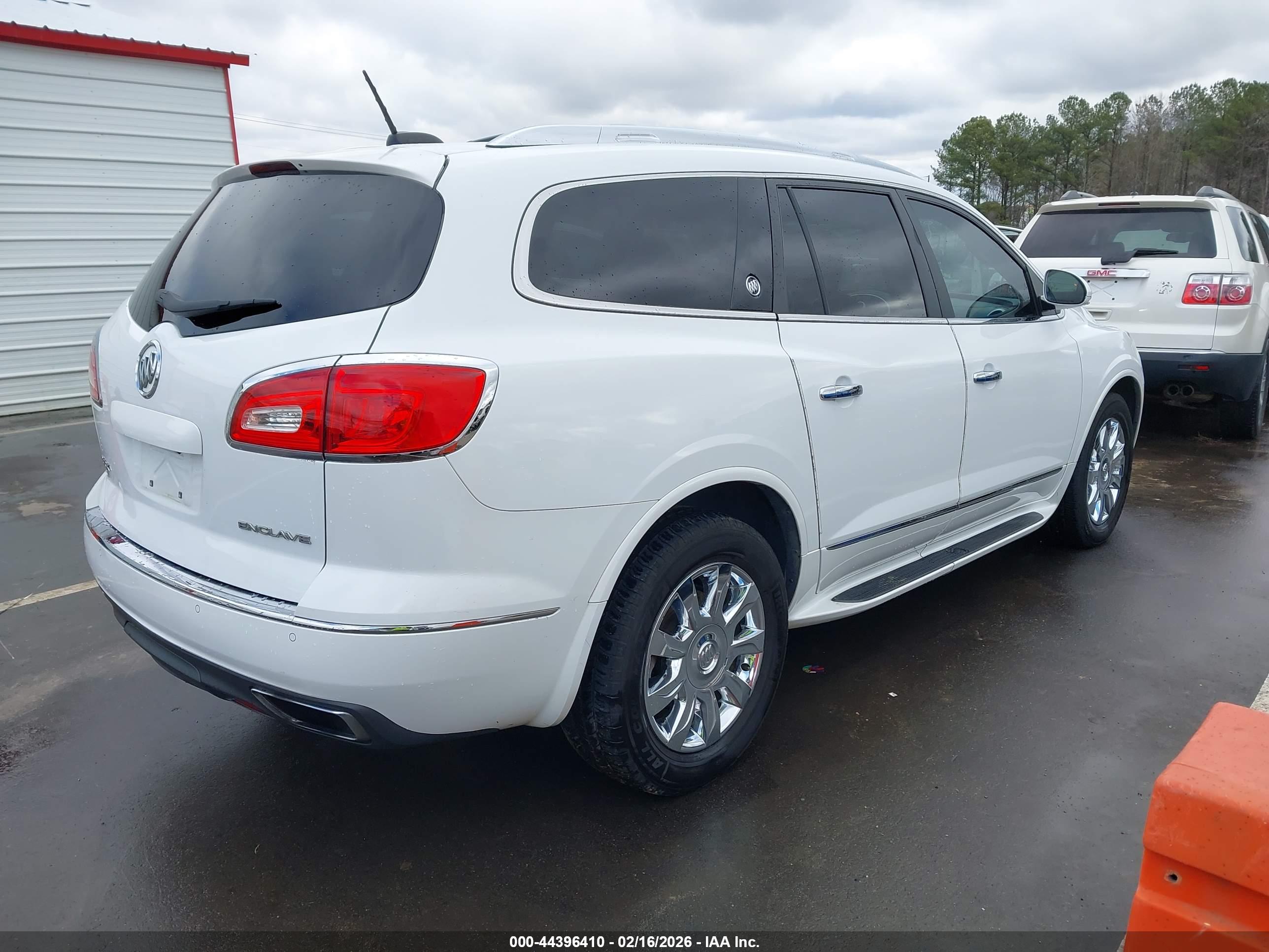 BUICK ENCLAVE image 4