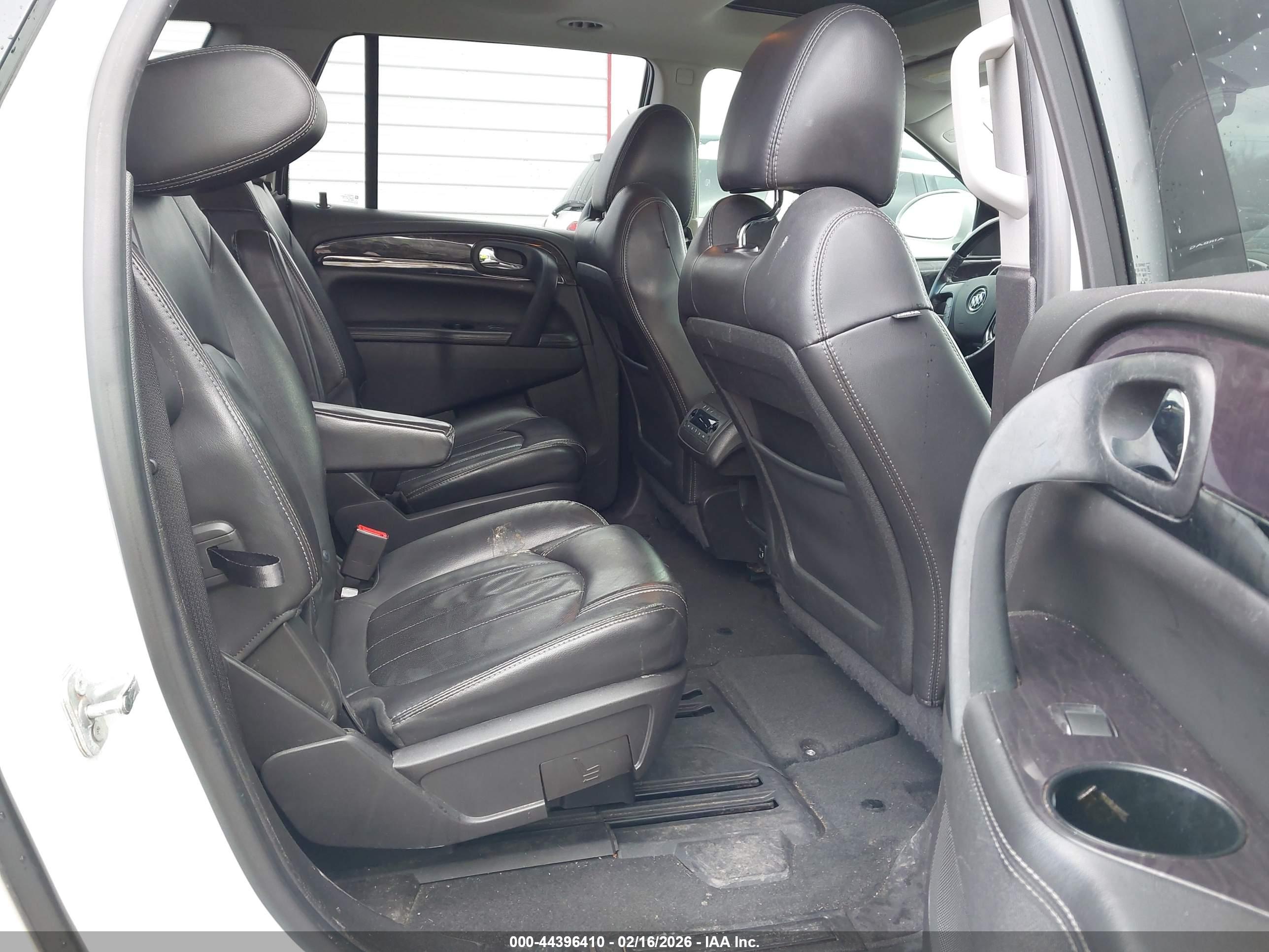 BUICK ENCLAVE image 8