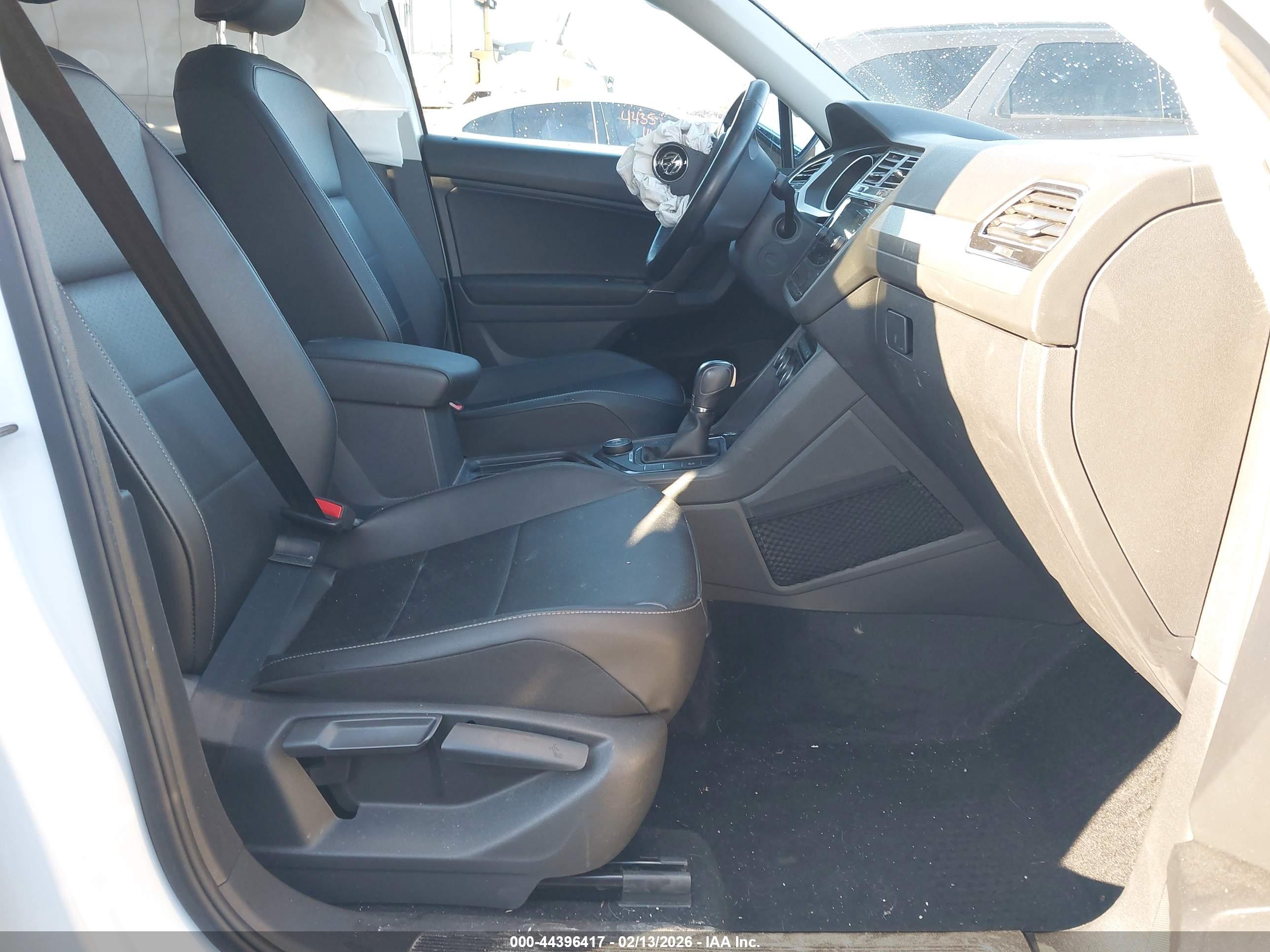 VOLKSWAGEN TIGUAN image 5