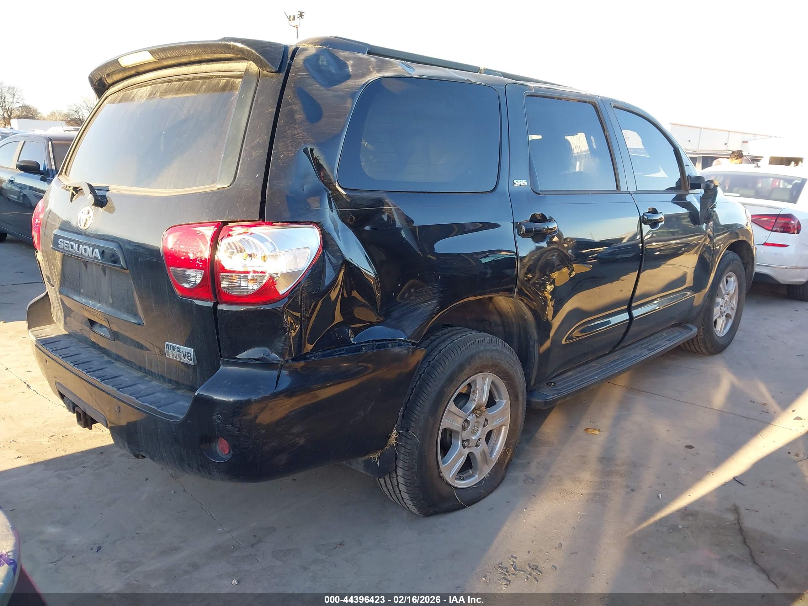 TOYOTA SEQUOIA image 4