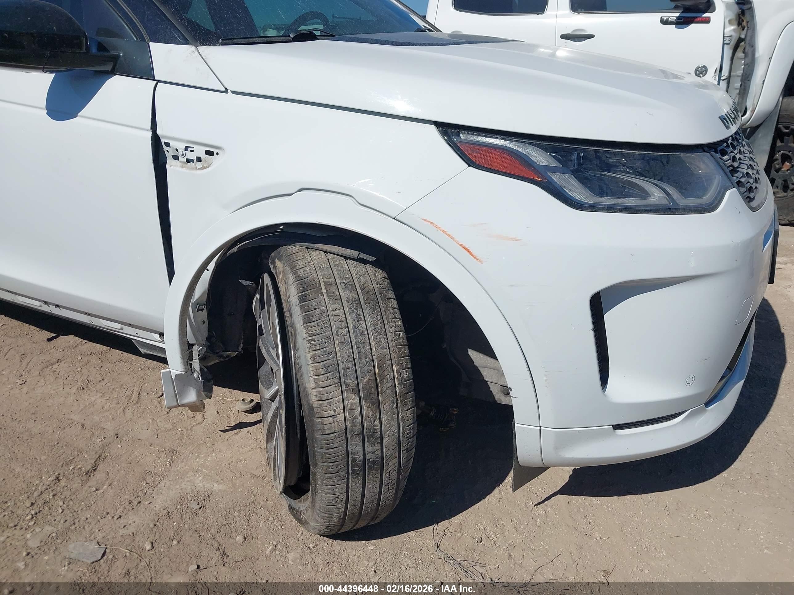 LAND ROVER image 6