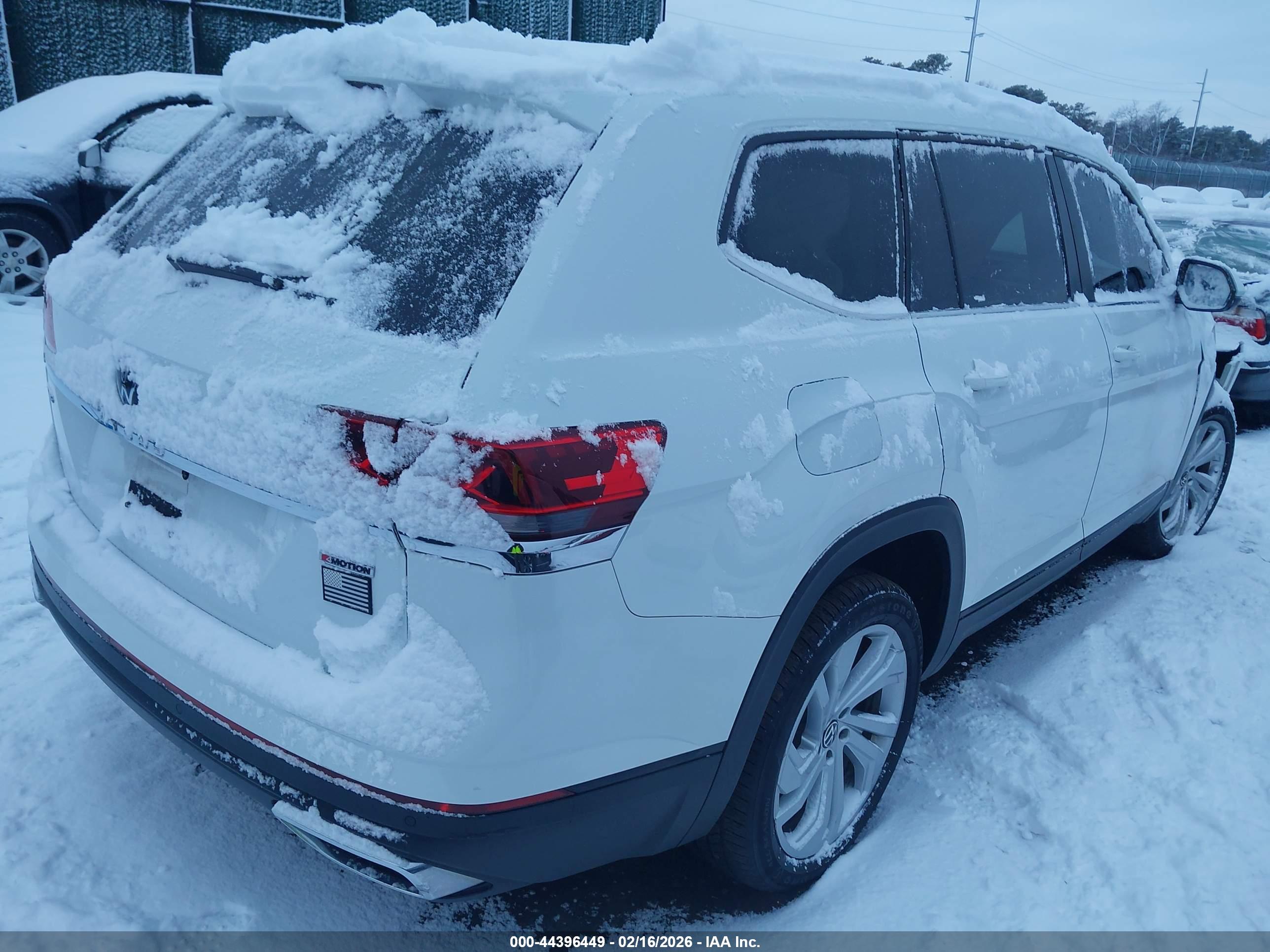VOLKSWAGEN ATLAS image 4