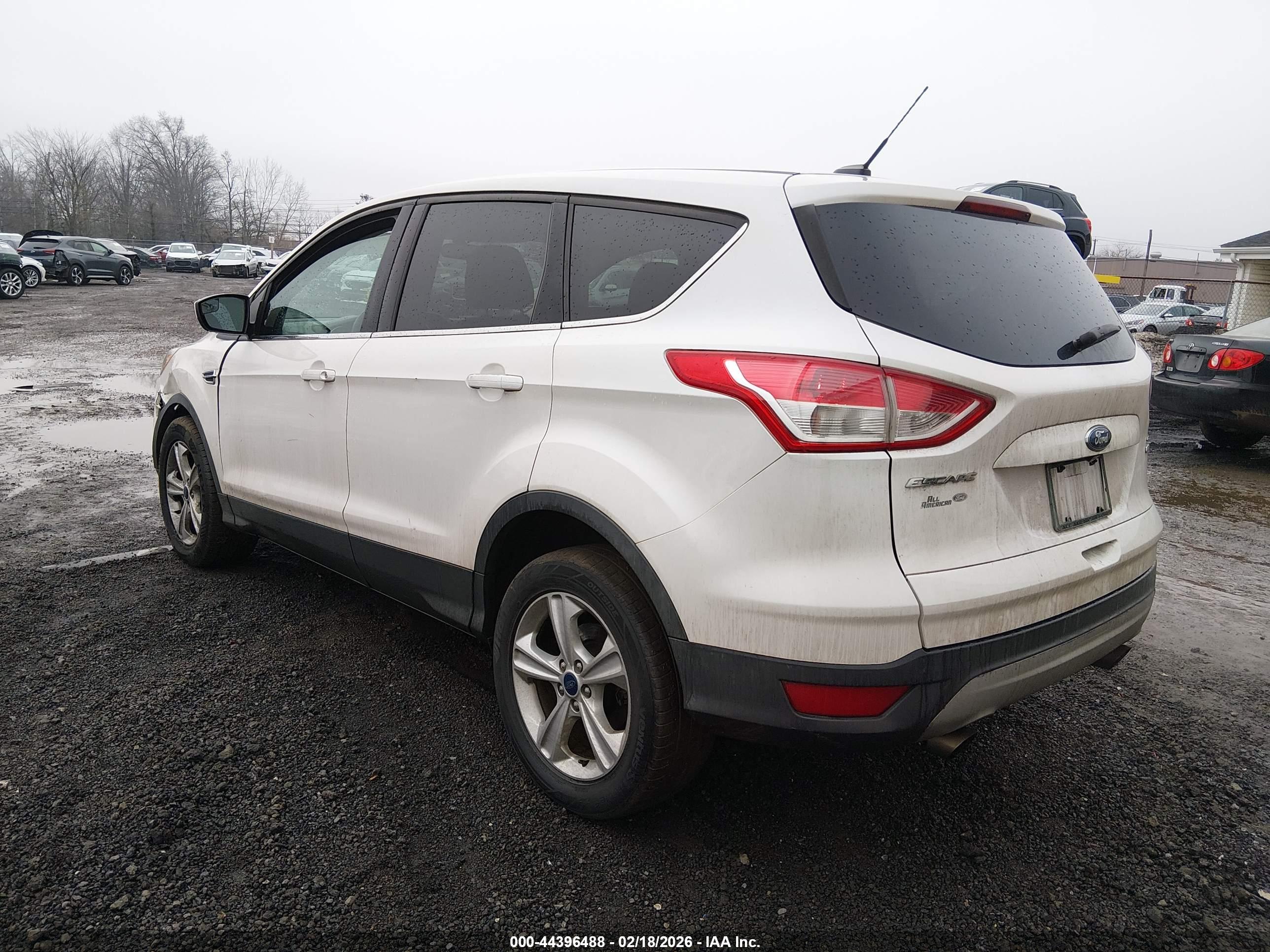 FORD ESCAPE image 3