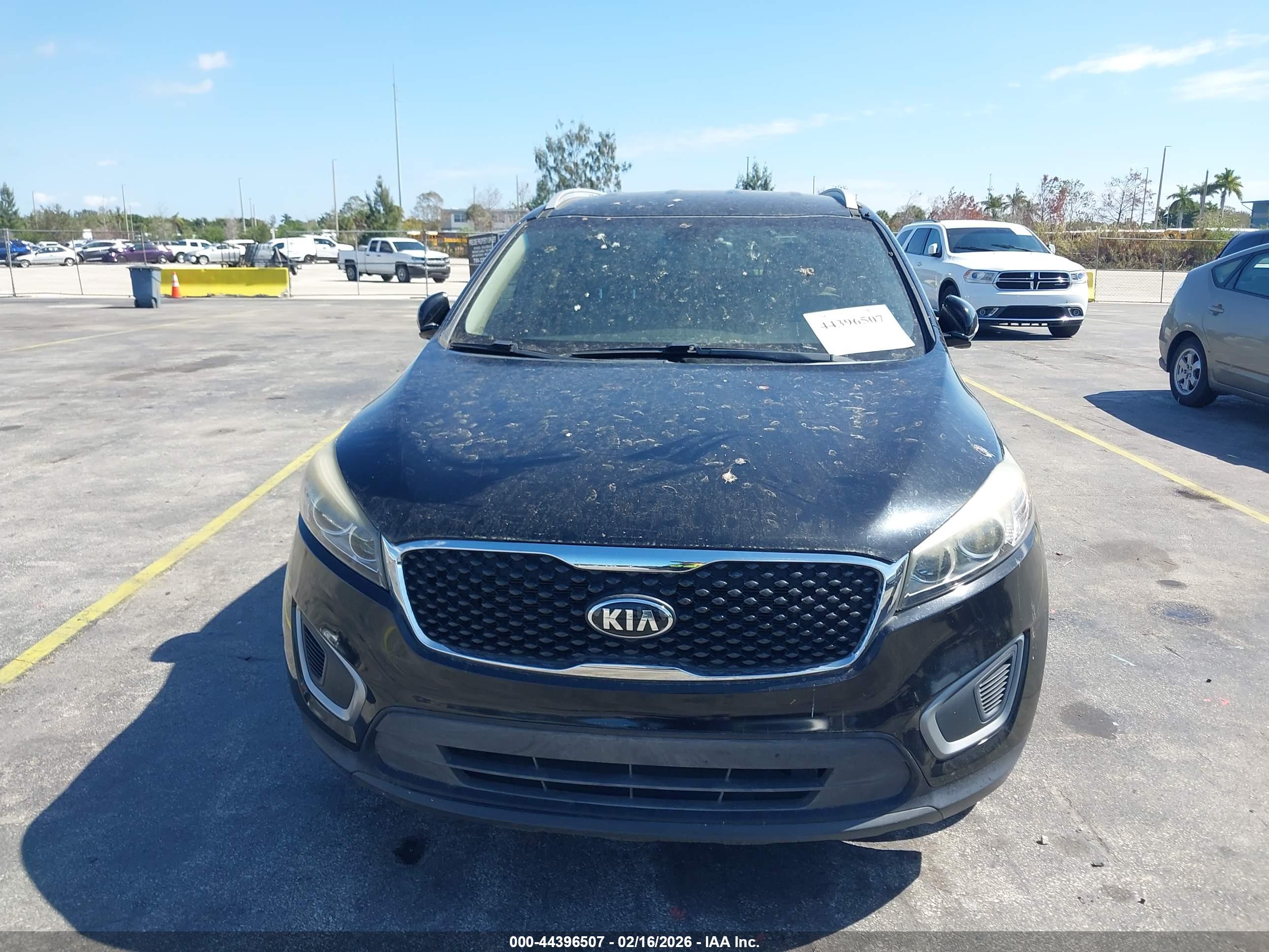 KIA SORENTO image 6