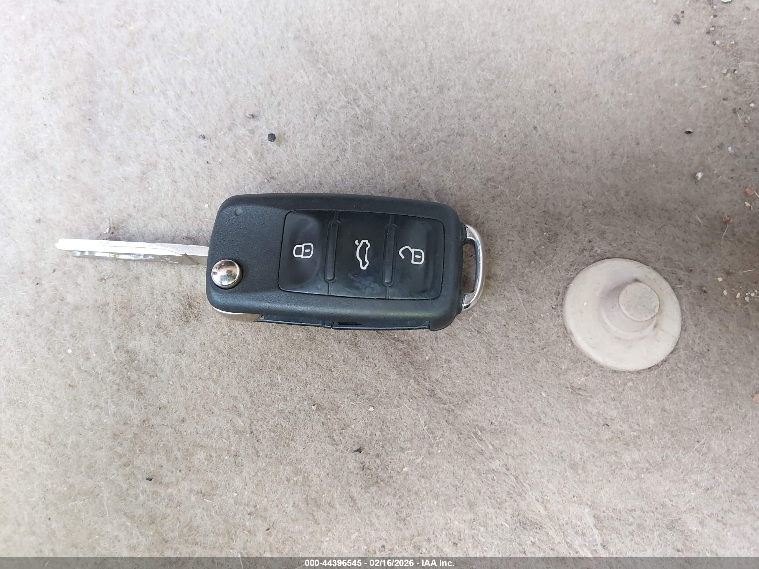 VOLKSWAGEN EOS image 11
