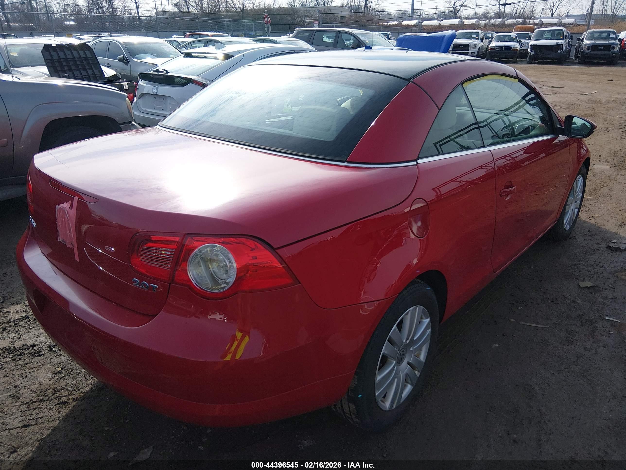 VOLKSWAGEN EOS image 4