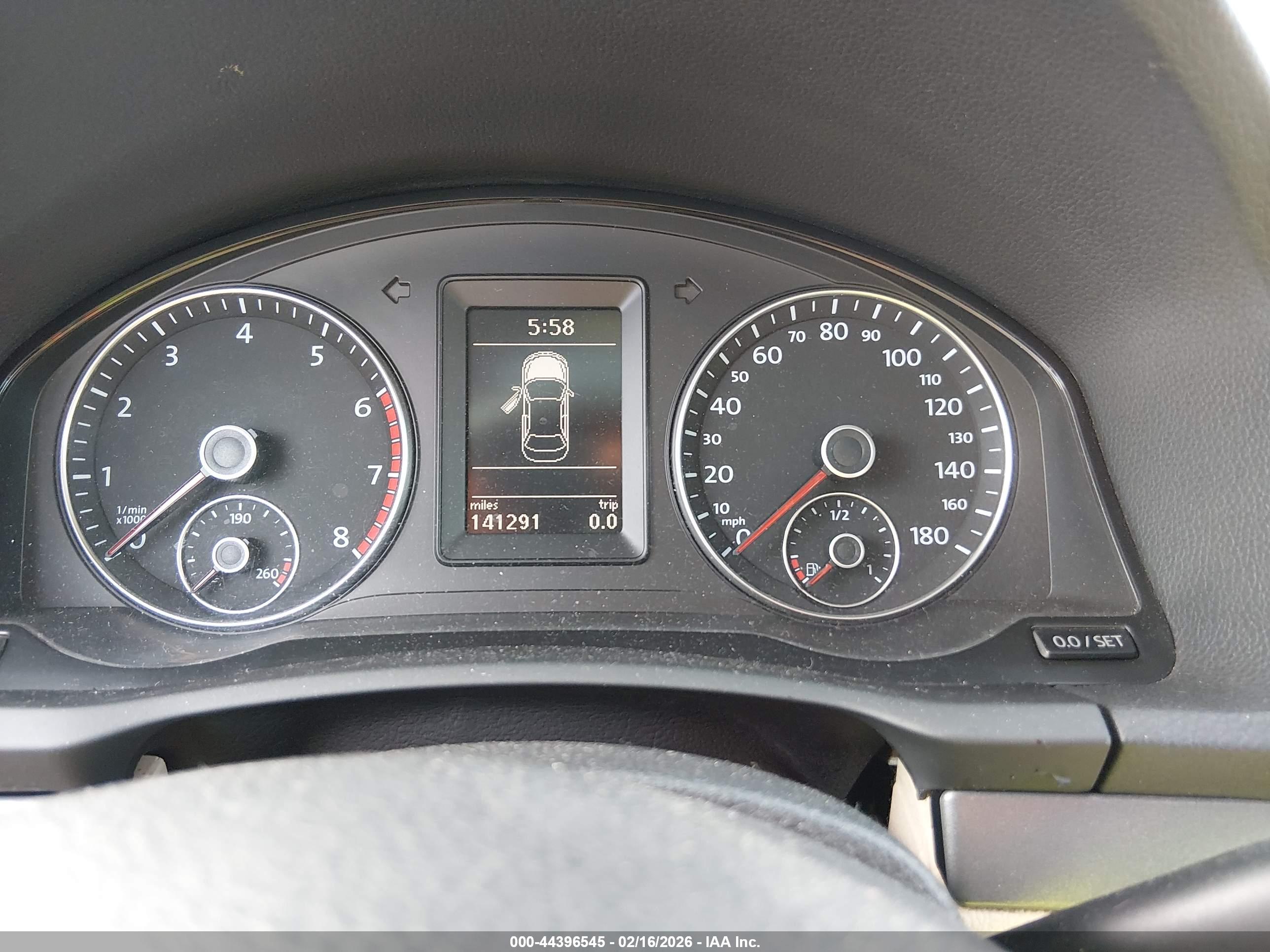 VOLKSWAGEN EOS image 7