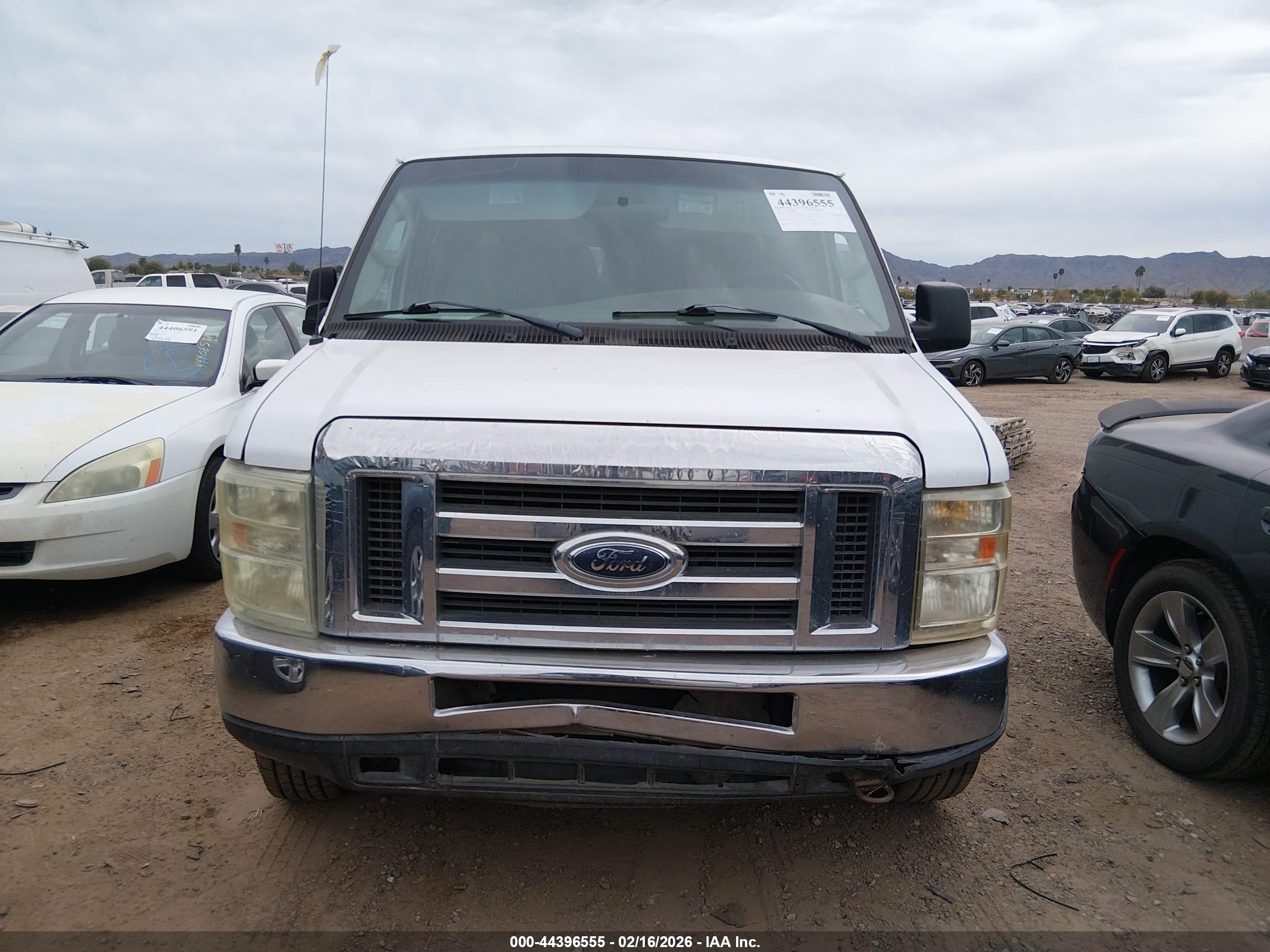 FORD E-350 image 6