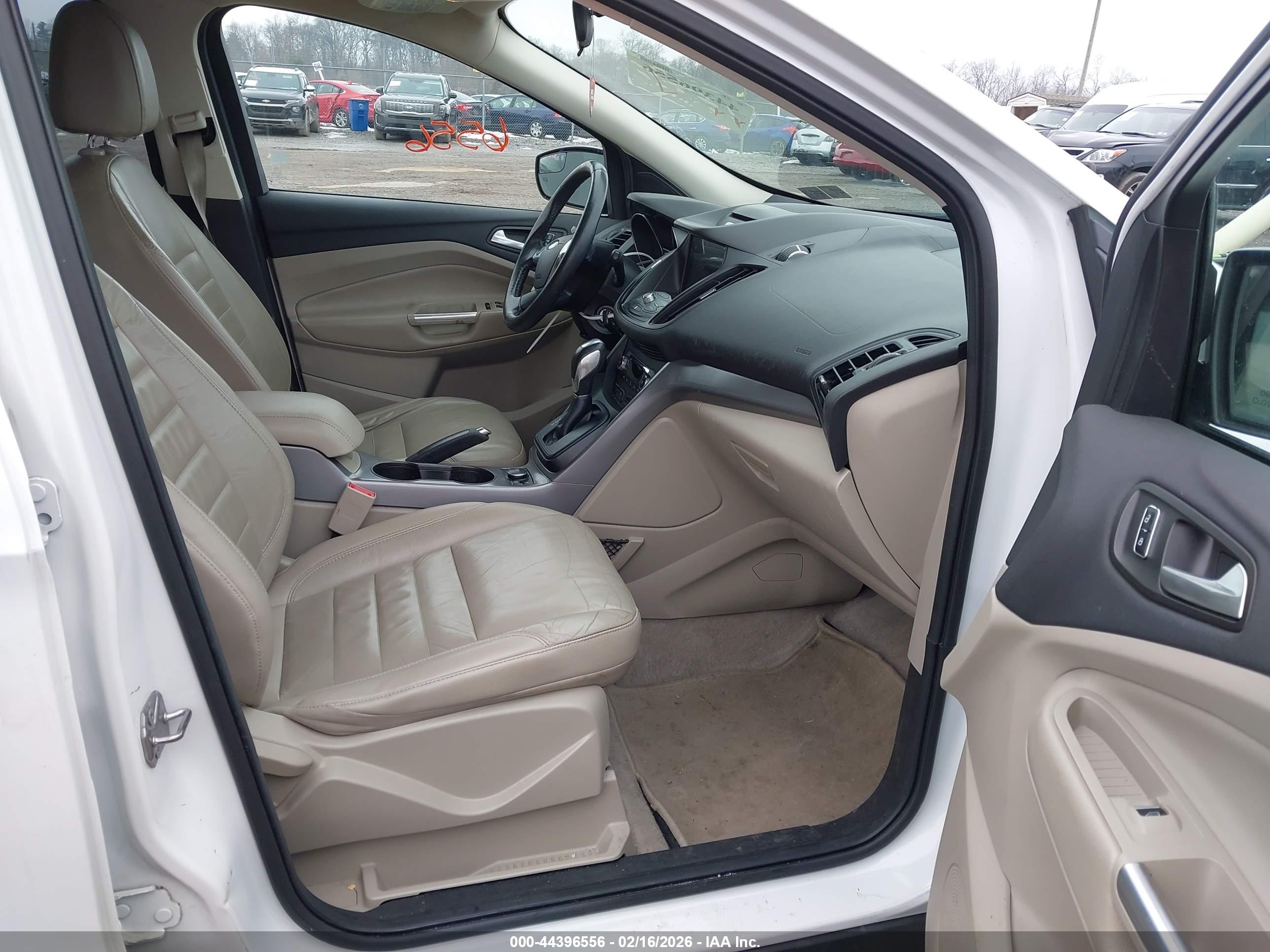 FORD ESCAPE image 5