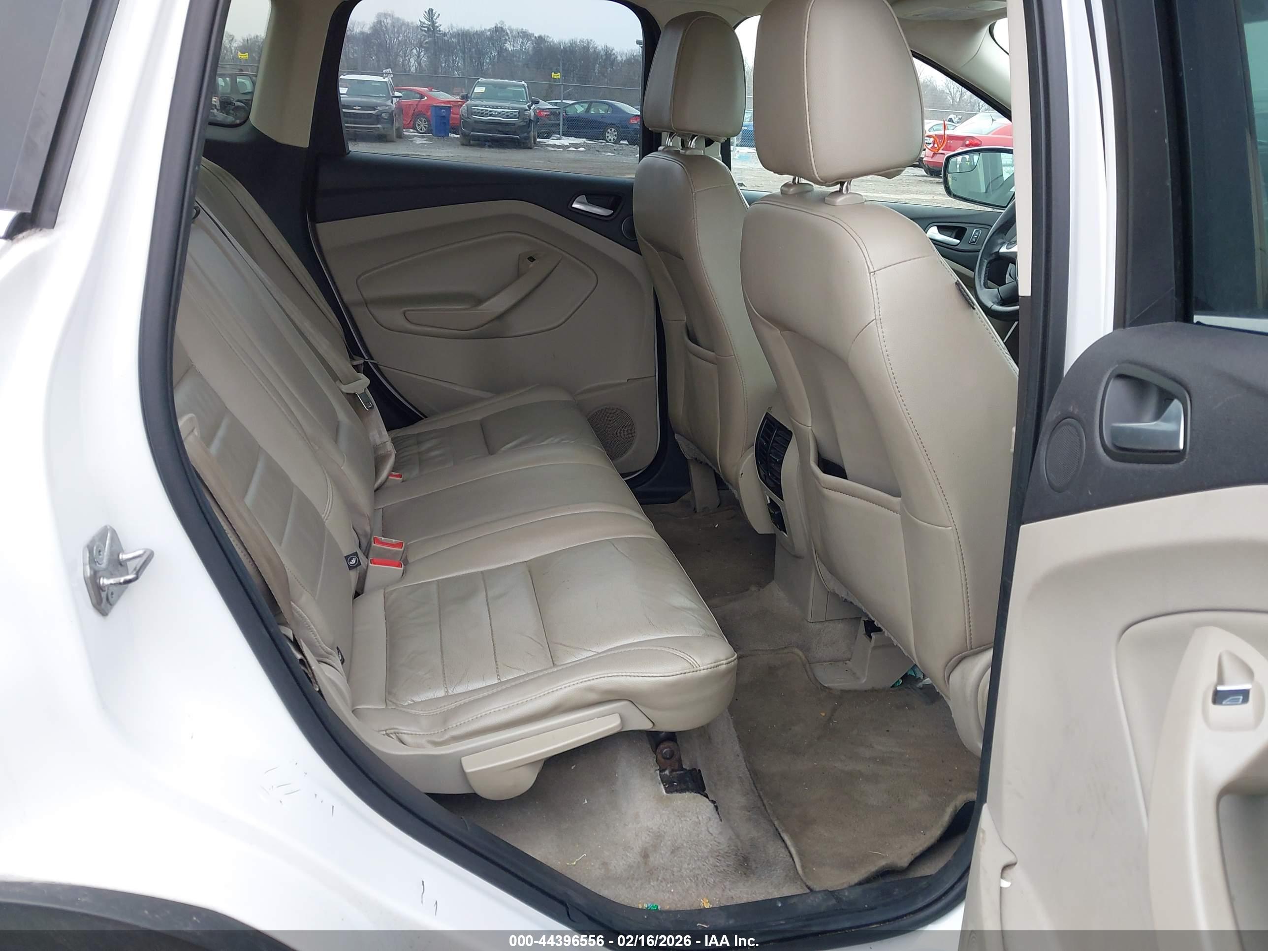 FORD ESCAPE image 8