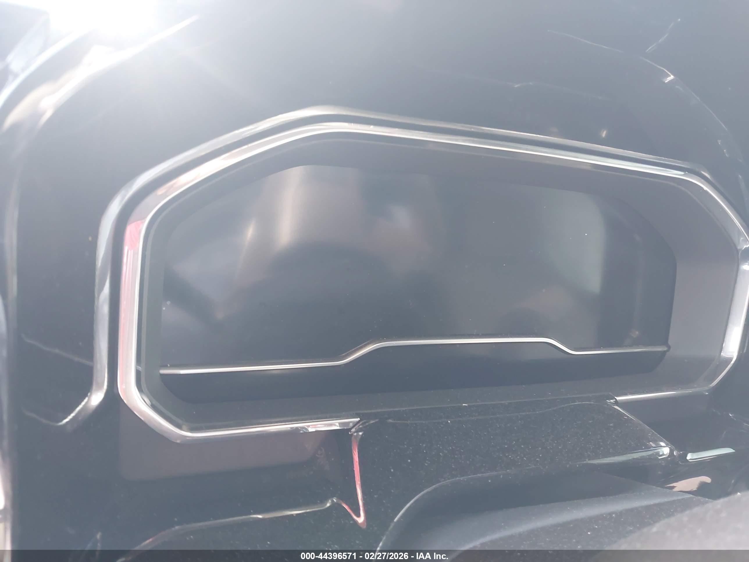 GMC SIERRA image 7