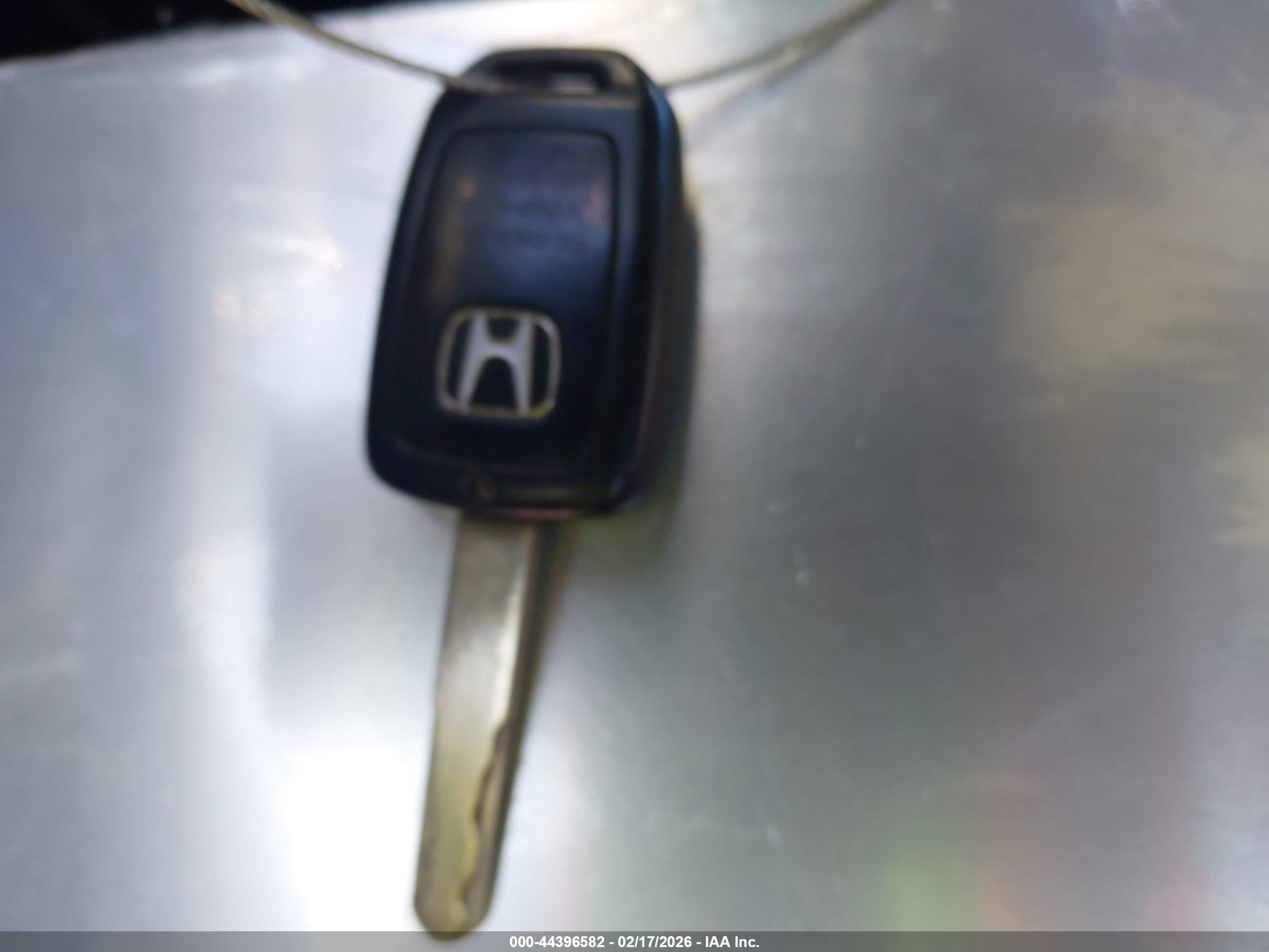 HONDA CR-V image 11