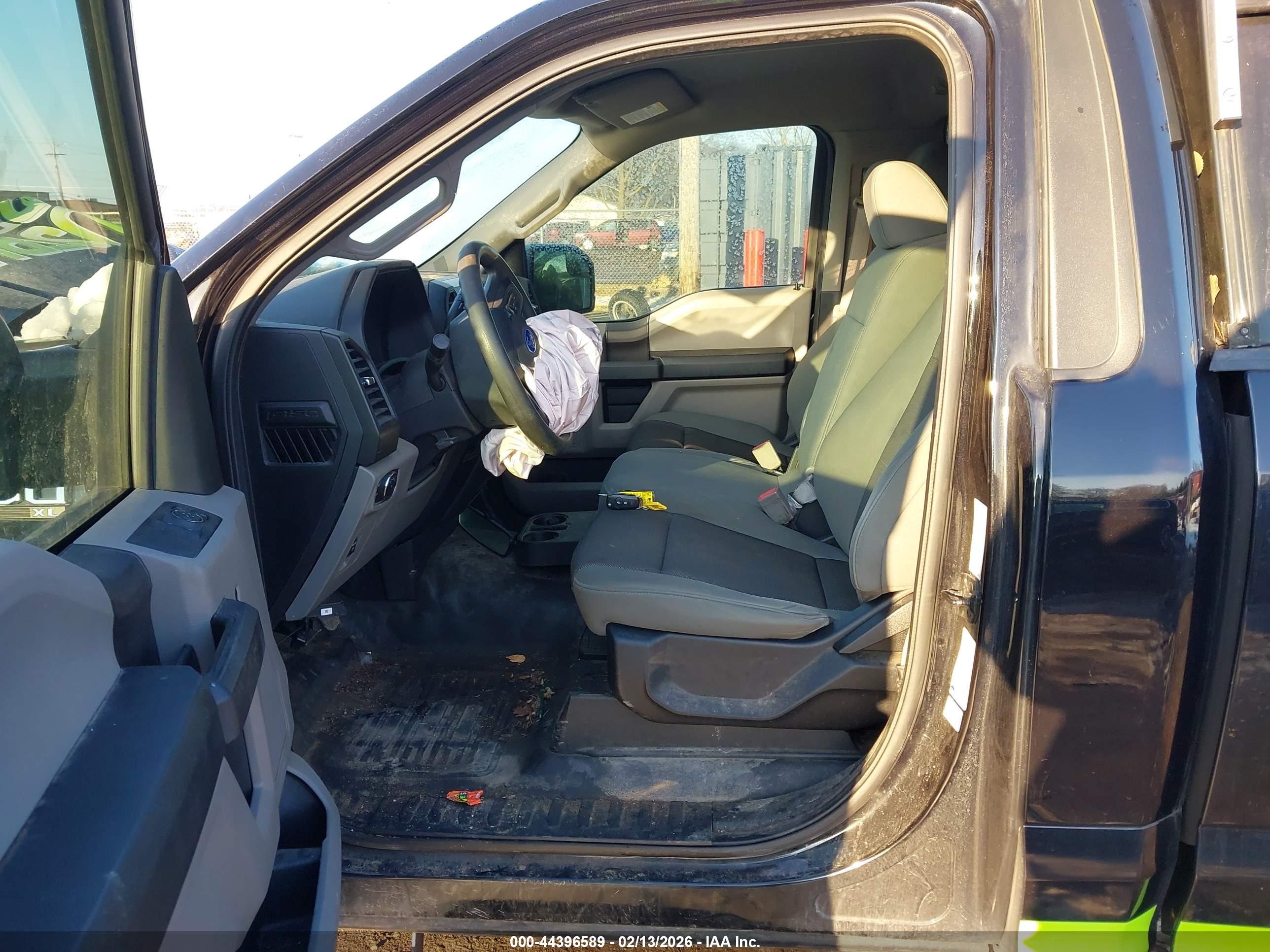 FORD F-150 image 8