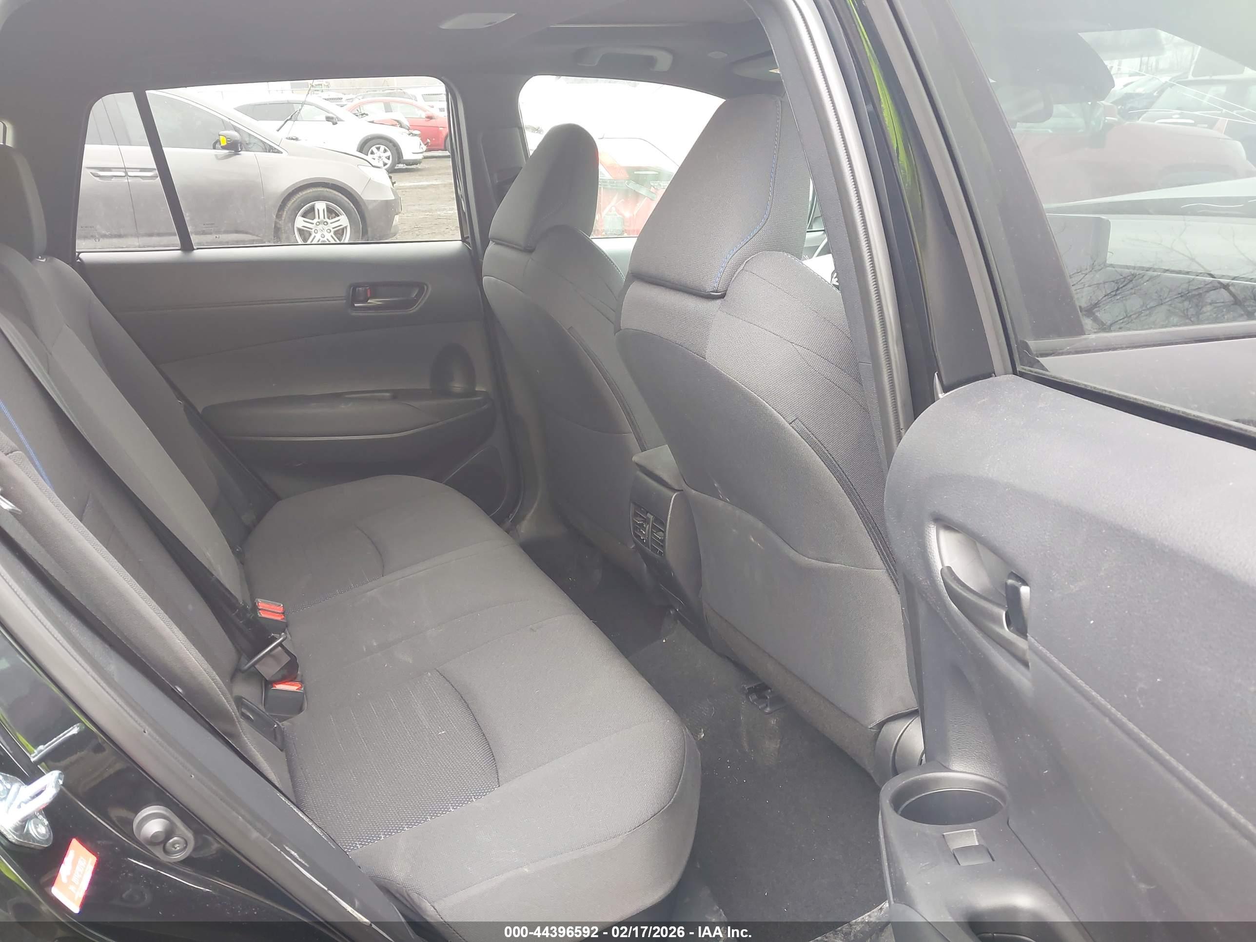 TOYOTA COROLLA image 8
