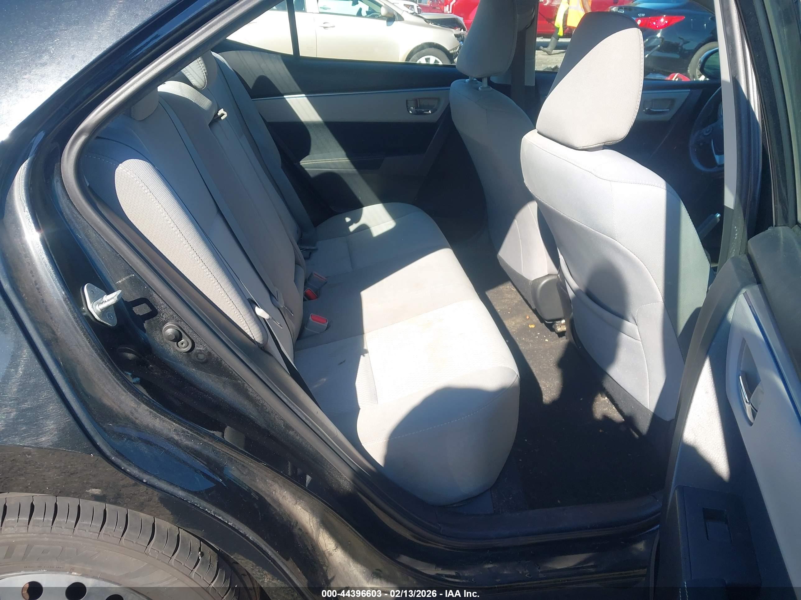 TOYOTA COROLLA image 8