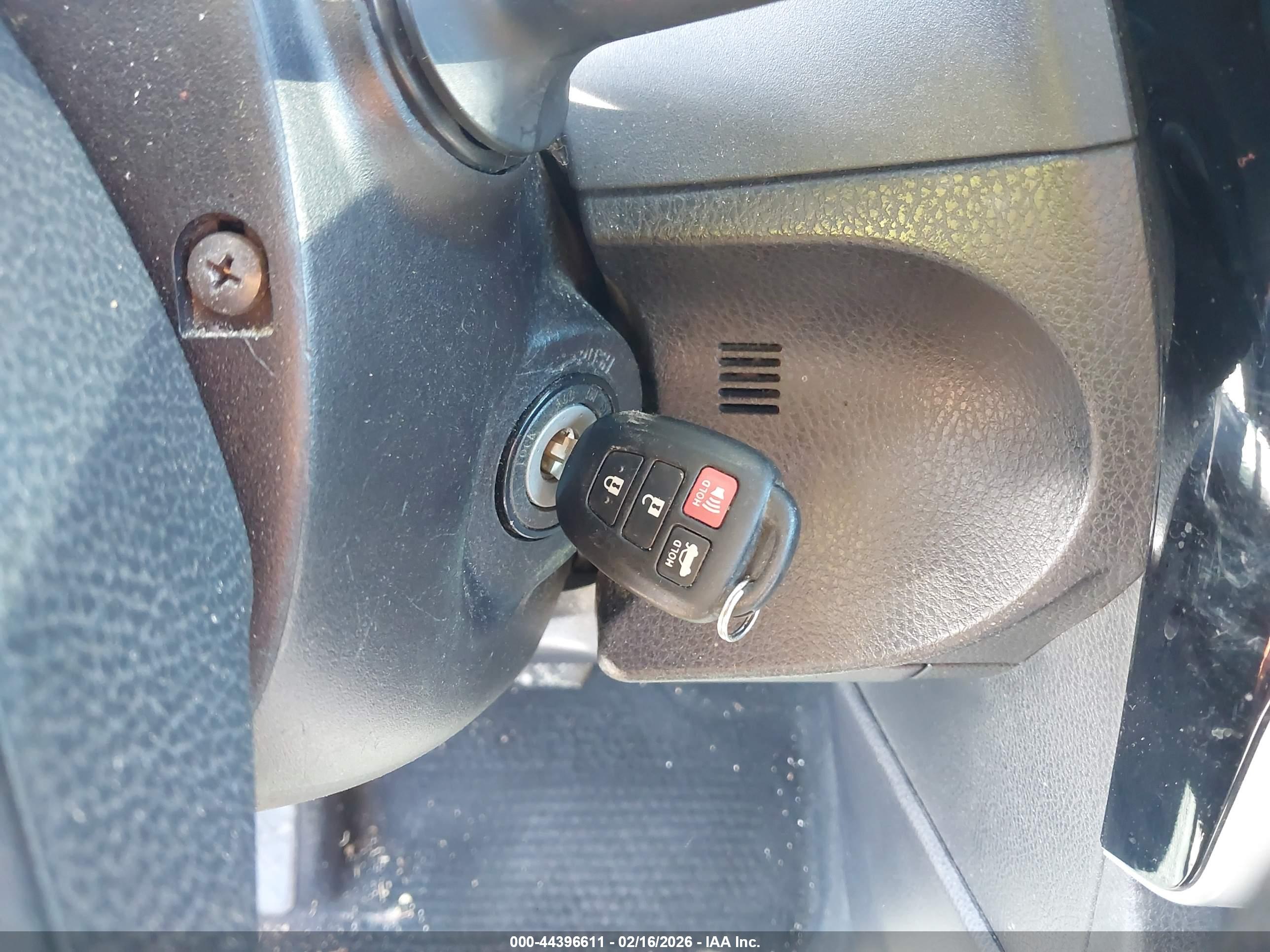 TOYOTA COROLLA image 11