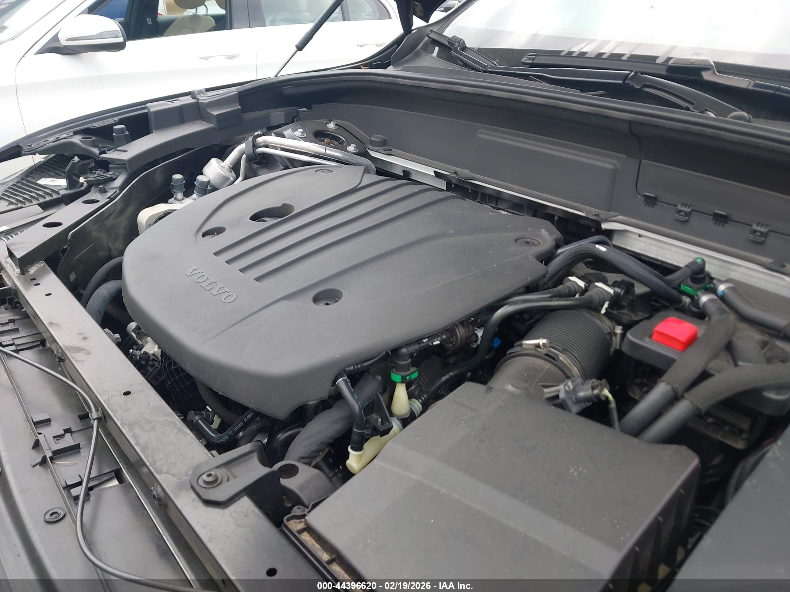 VOLVO XC60 image 10
