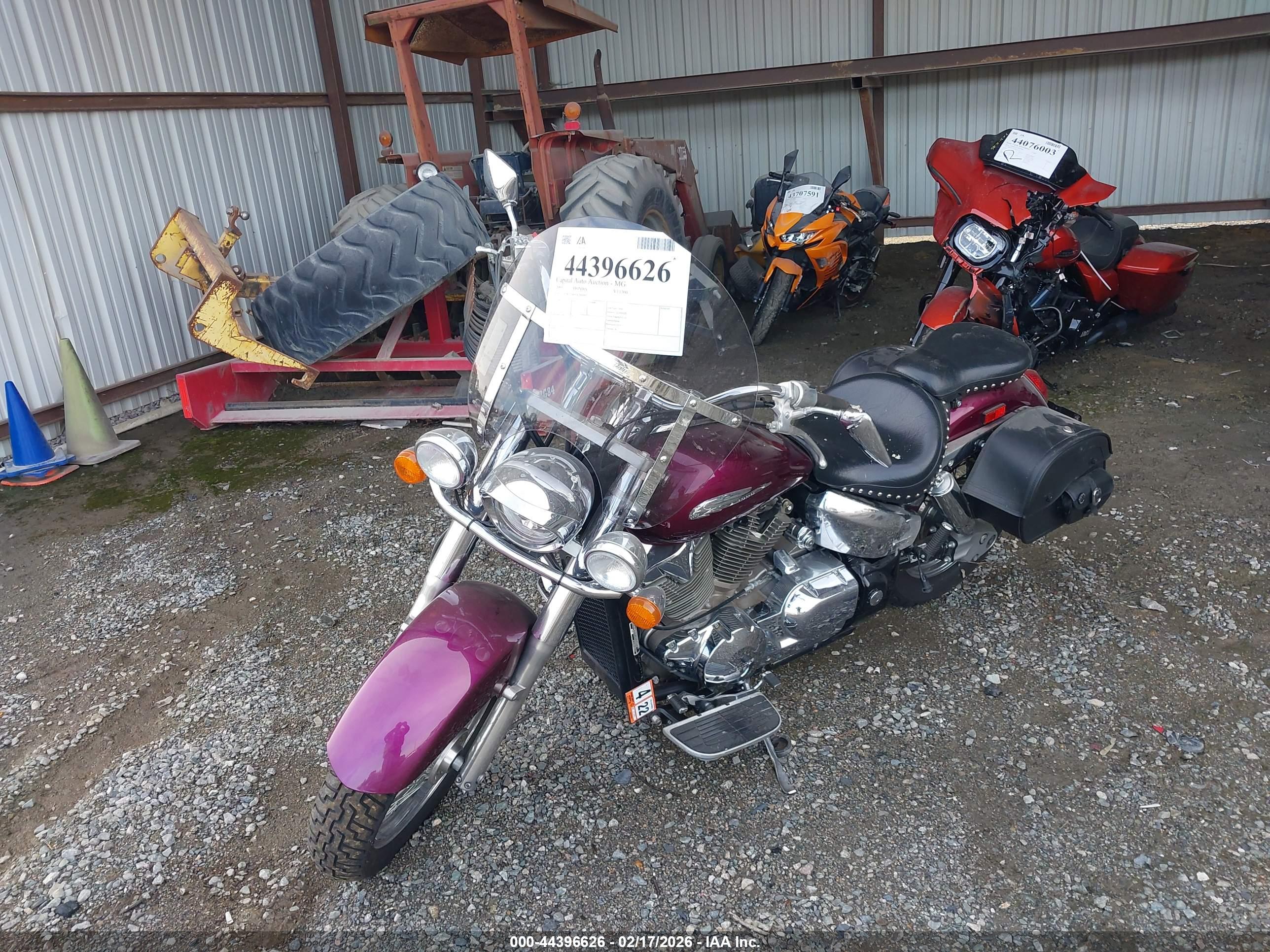HONDA VT1300 image 2