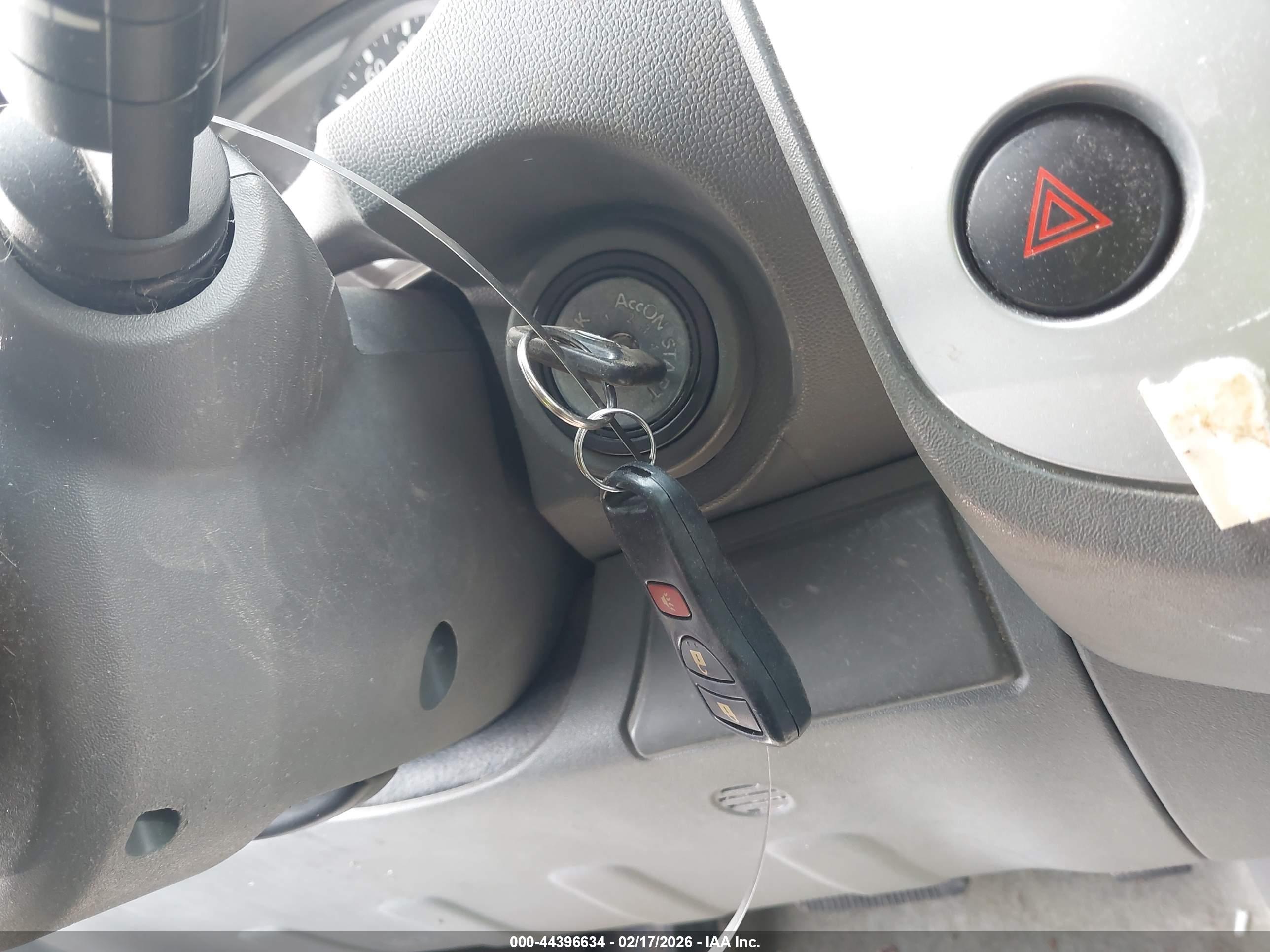 NISSAN FRONTIER image 11