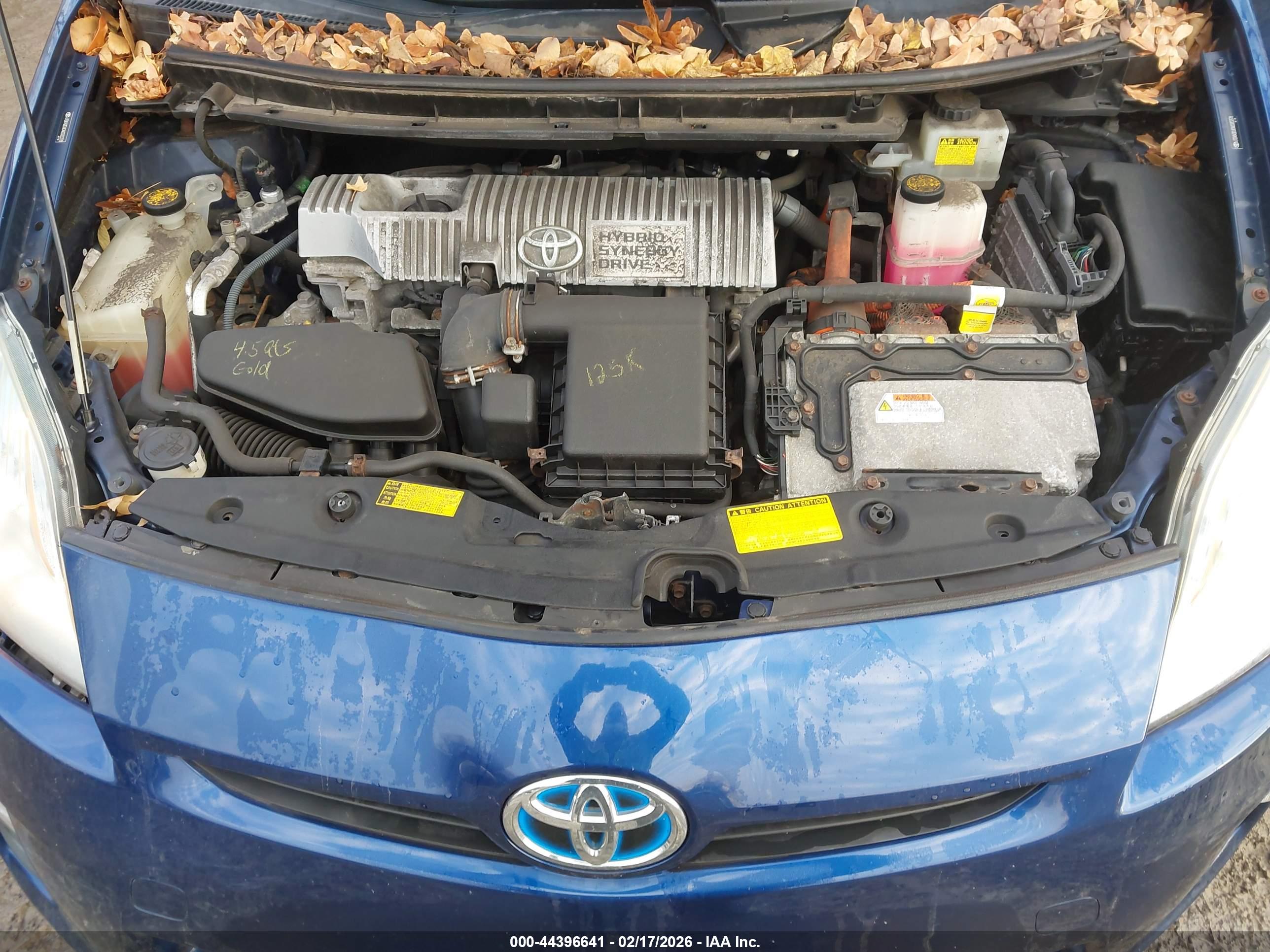 TOYOTA PRIUS image 10