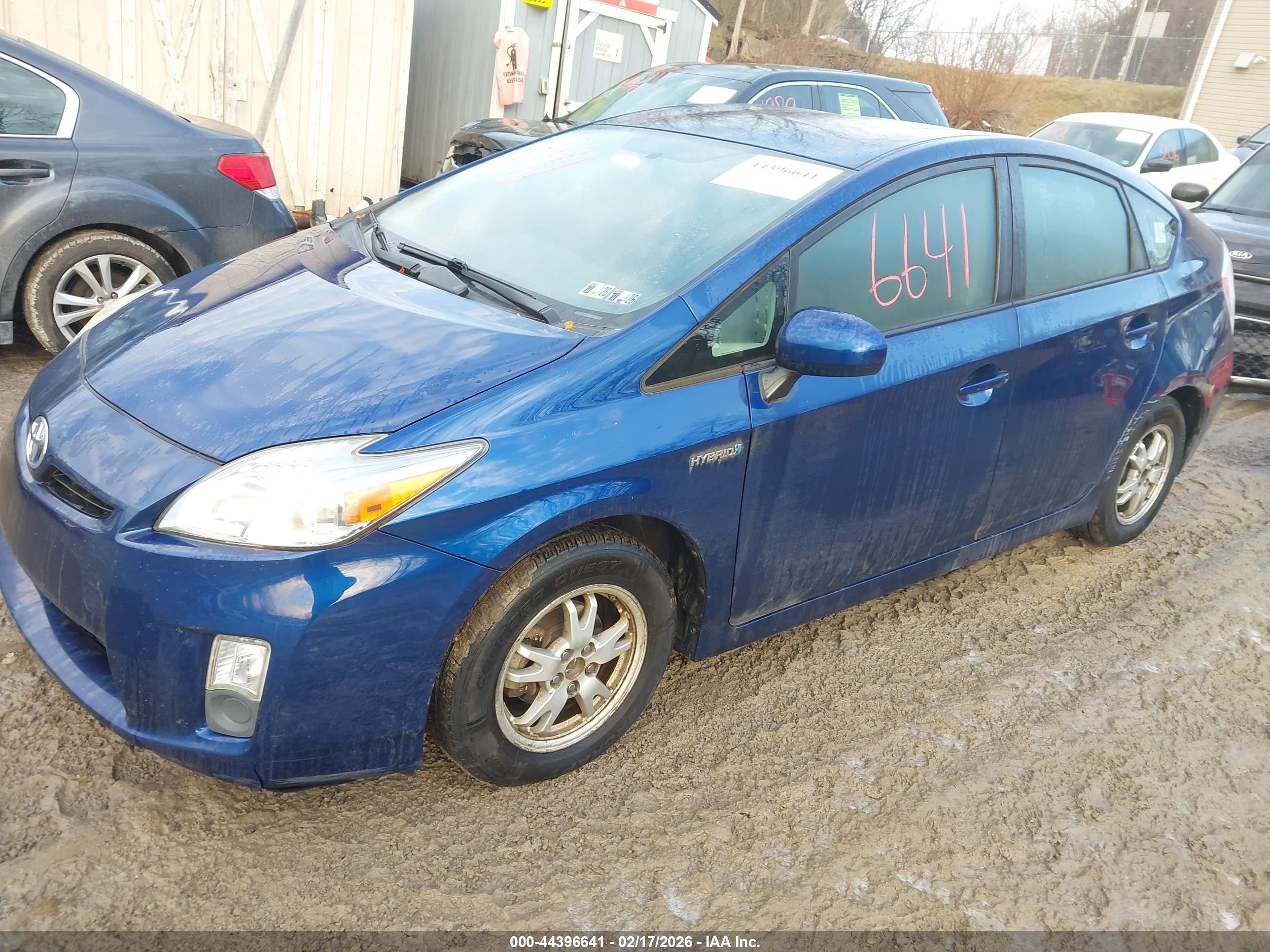 TOYOTA PRIUS image 2