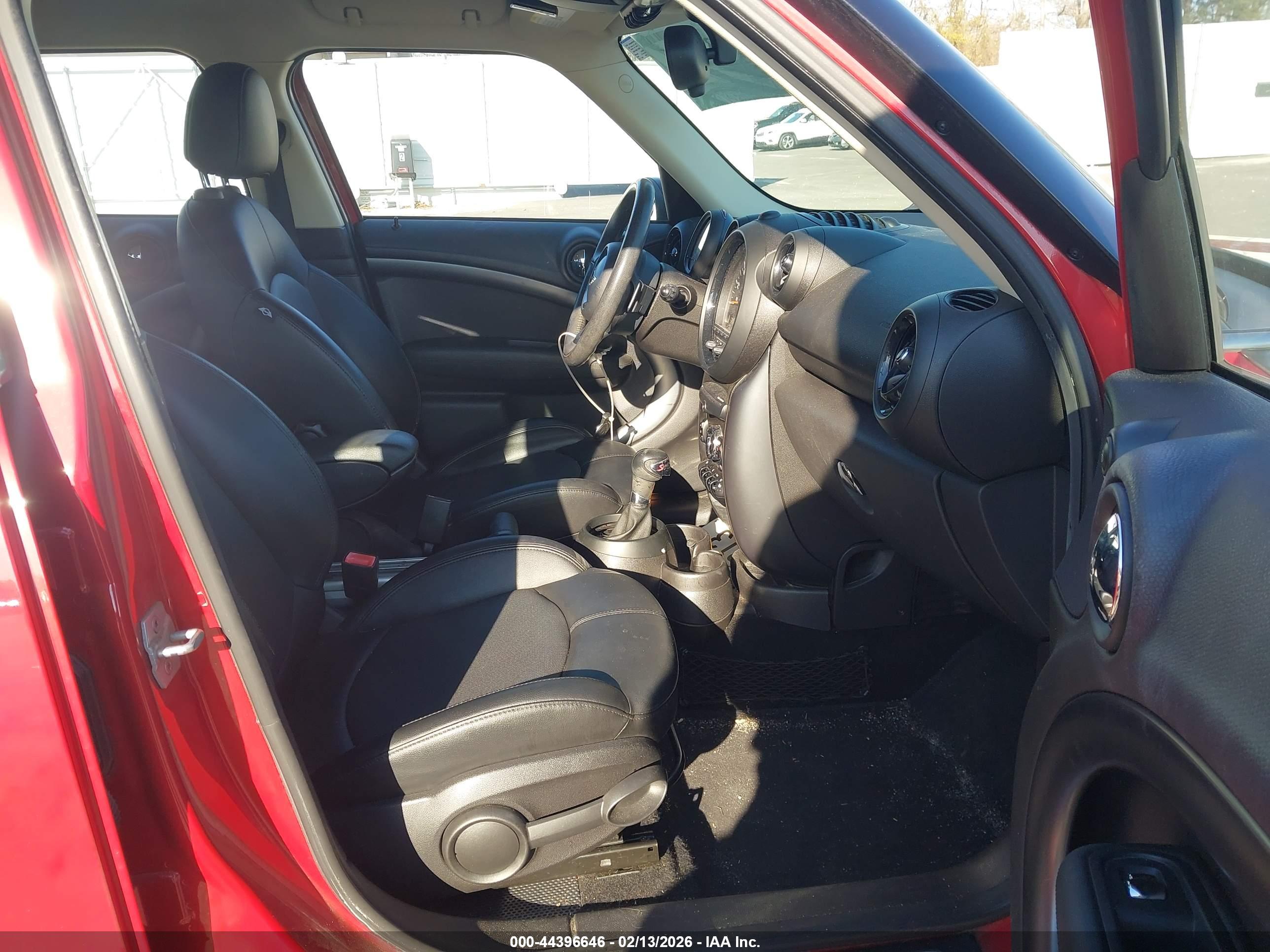 MINI COUNTRYMAN image 5
