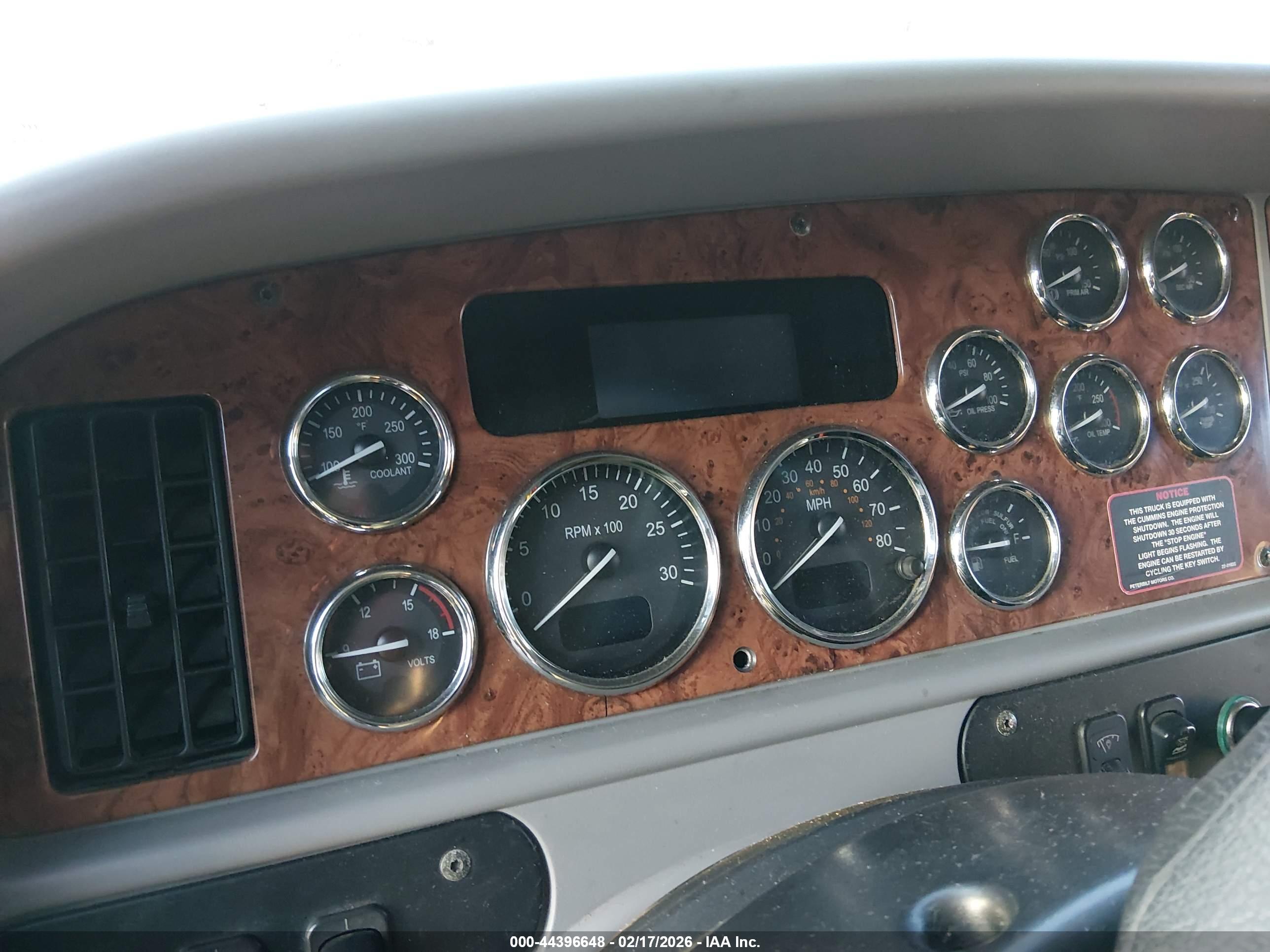 PETERBILT 387 image 6