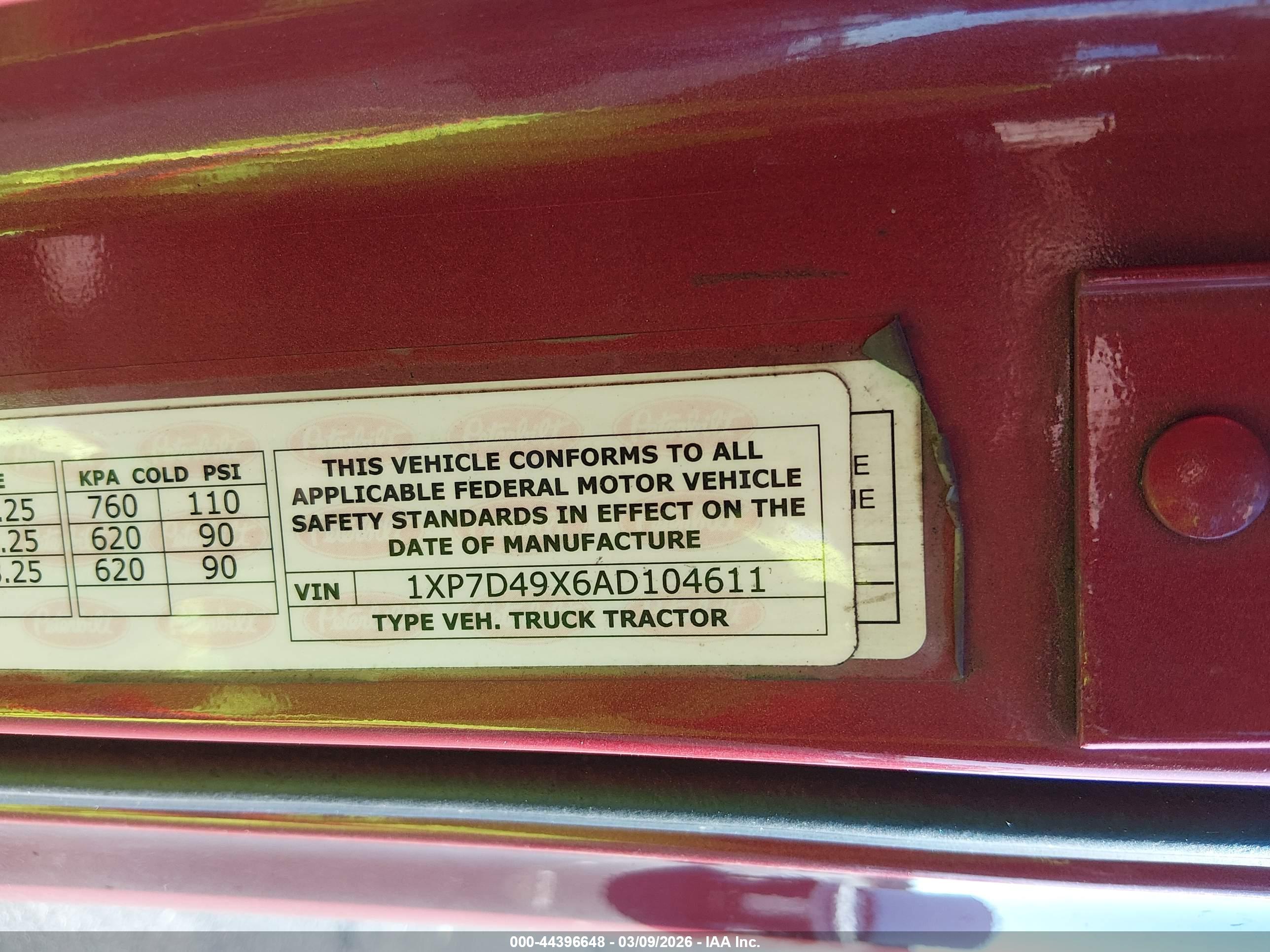 PETERBILT 387 image 9