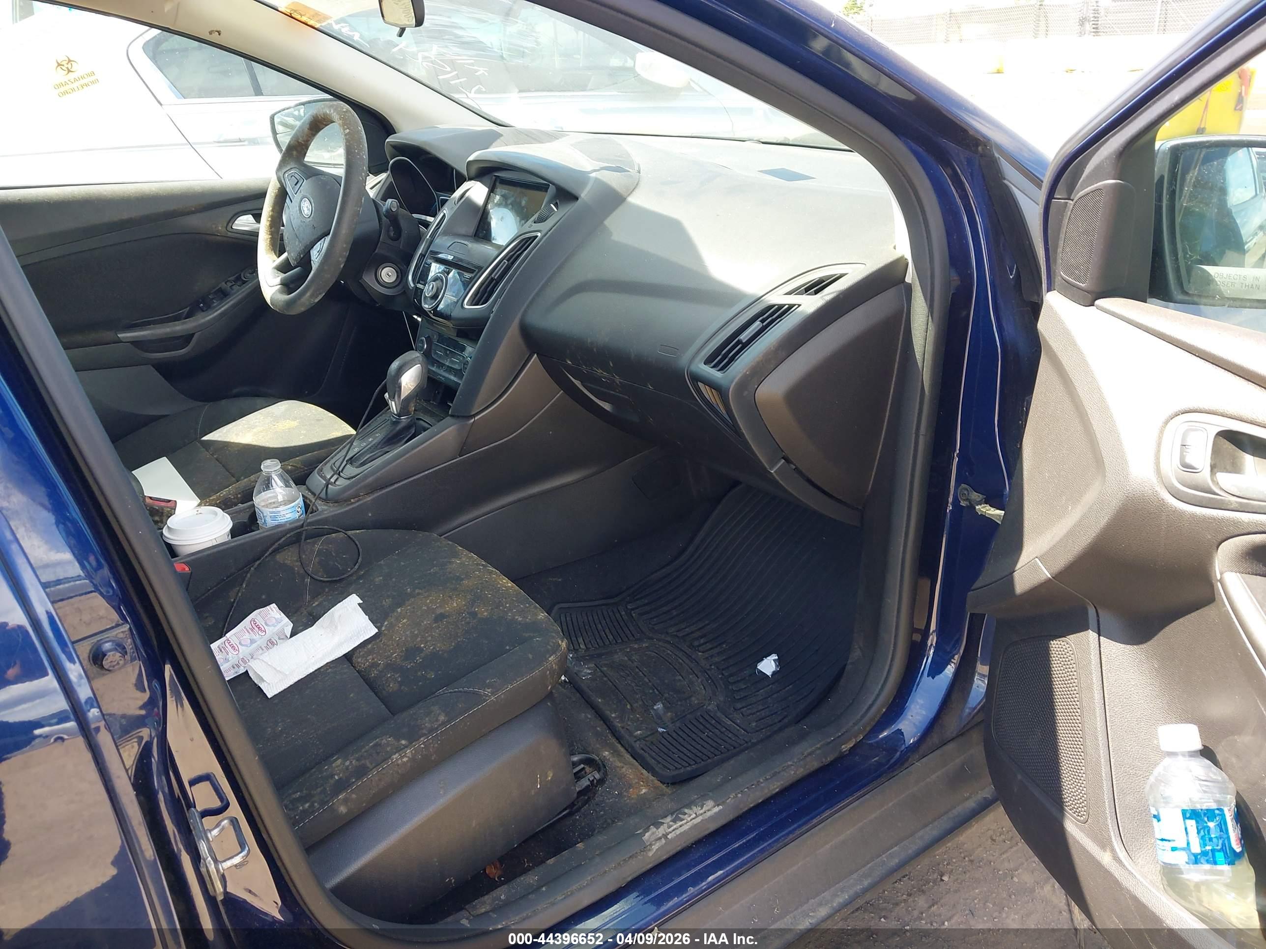 FORD FOCUS image 5