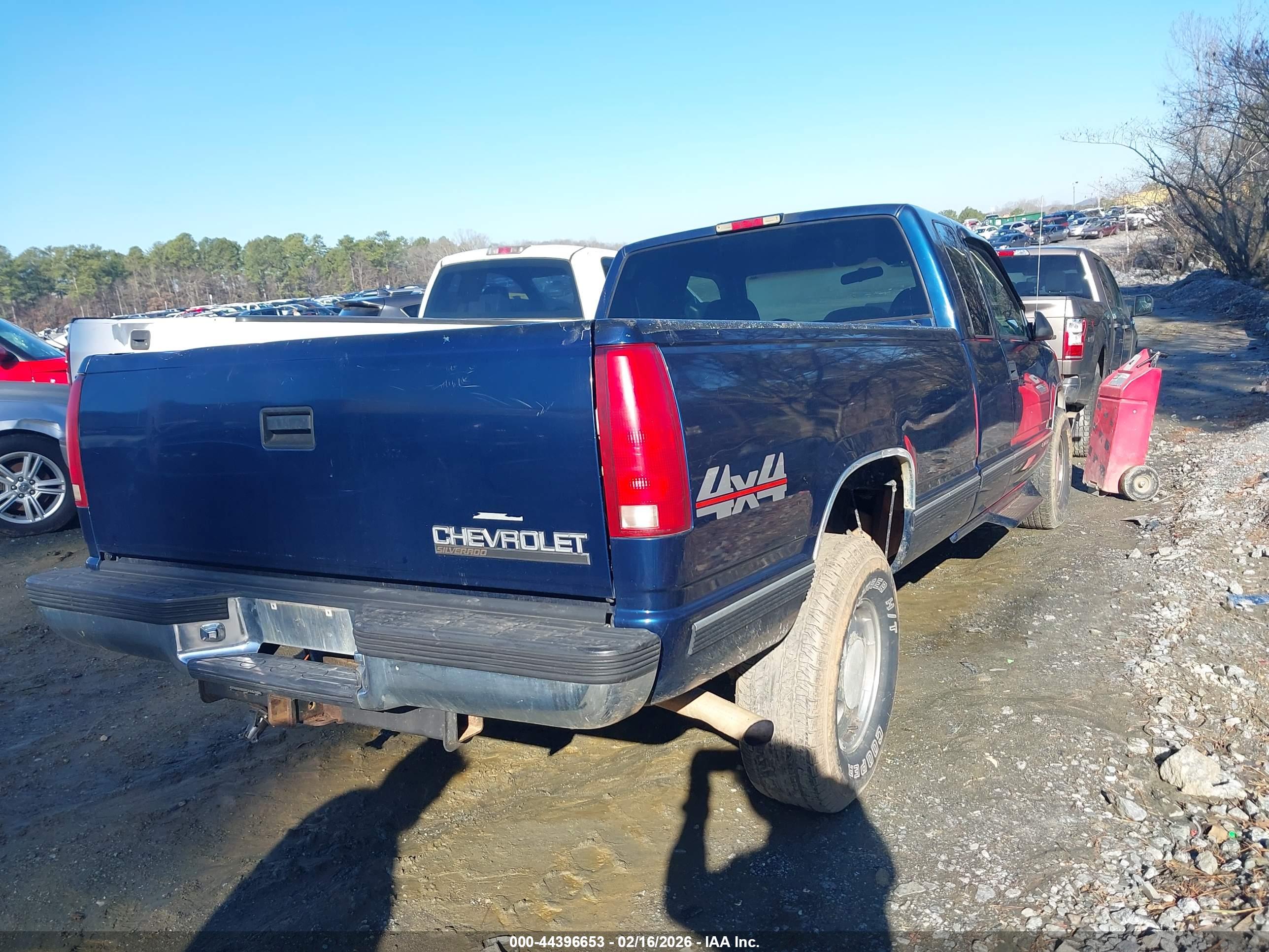 CHEVROLET C/K image 4