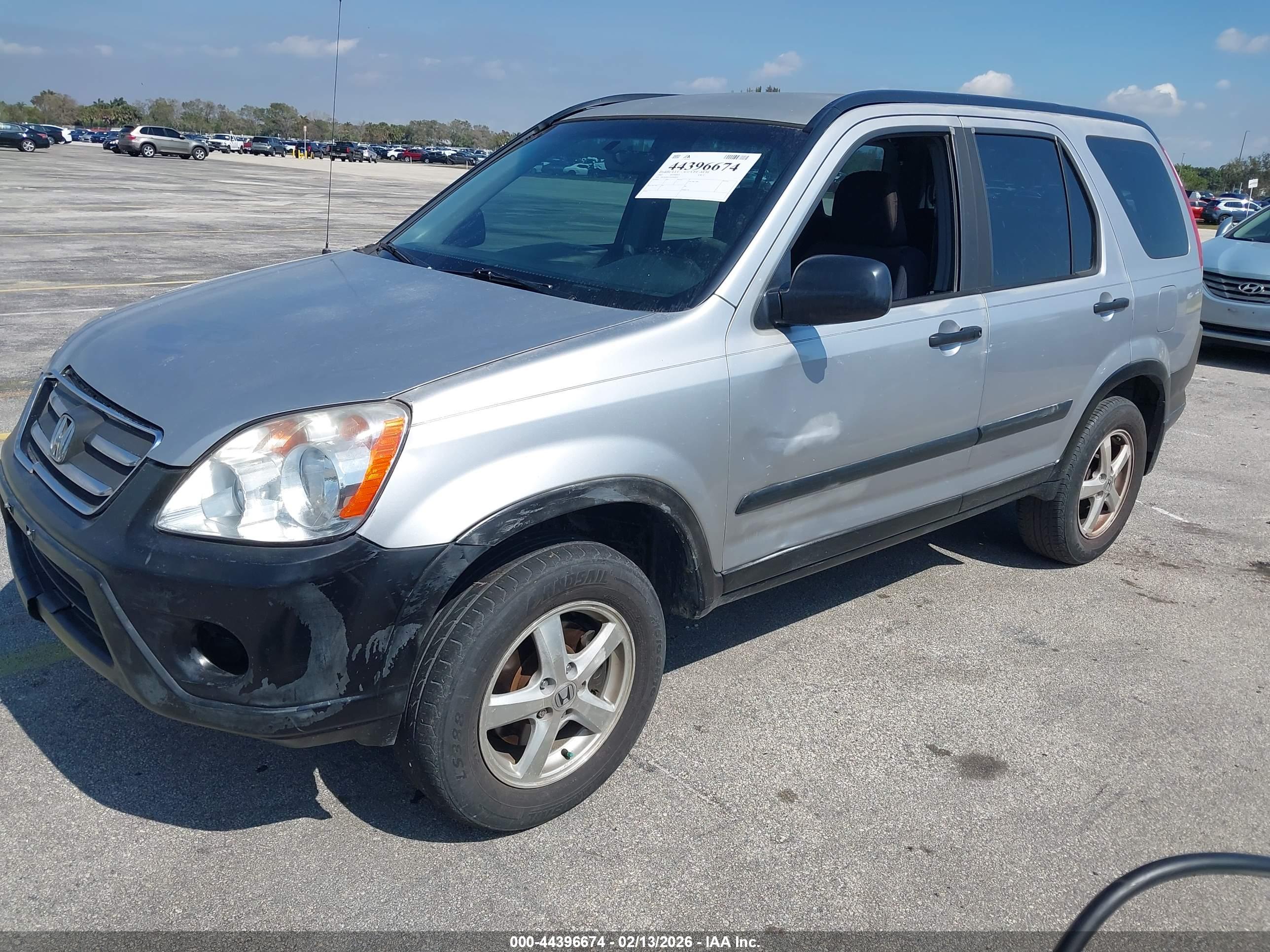 HONDA CR-V image 2