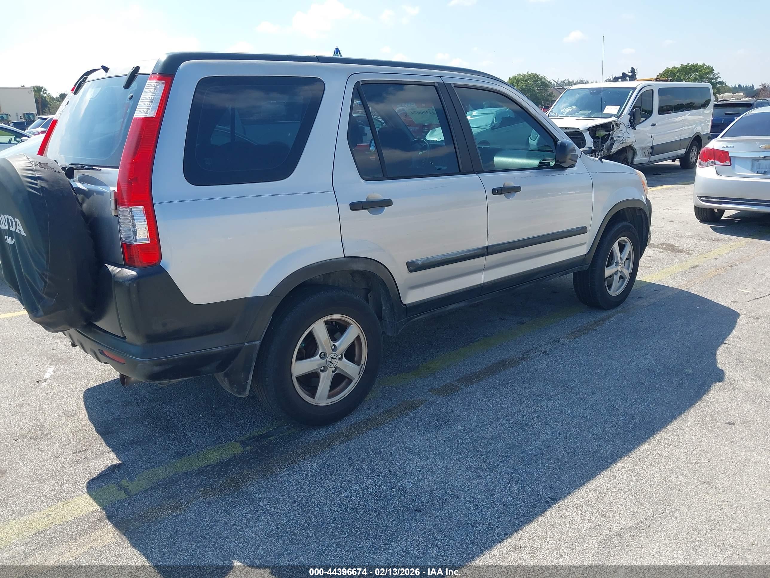HONDA CR-V image 4