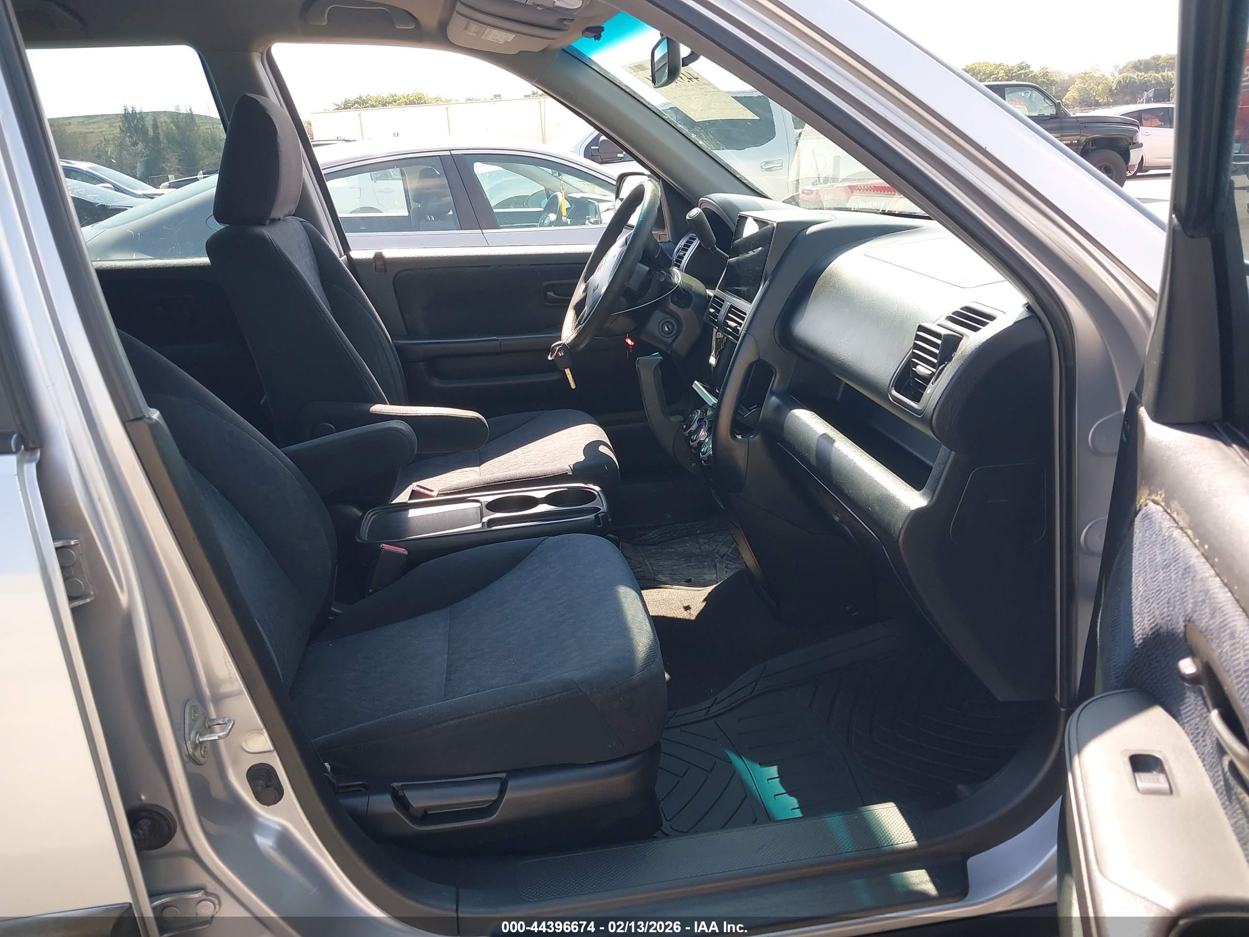HONDA CR-V image 5