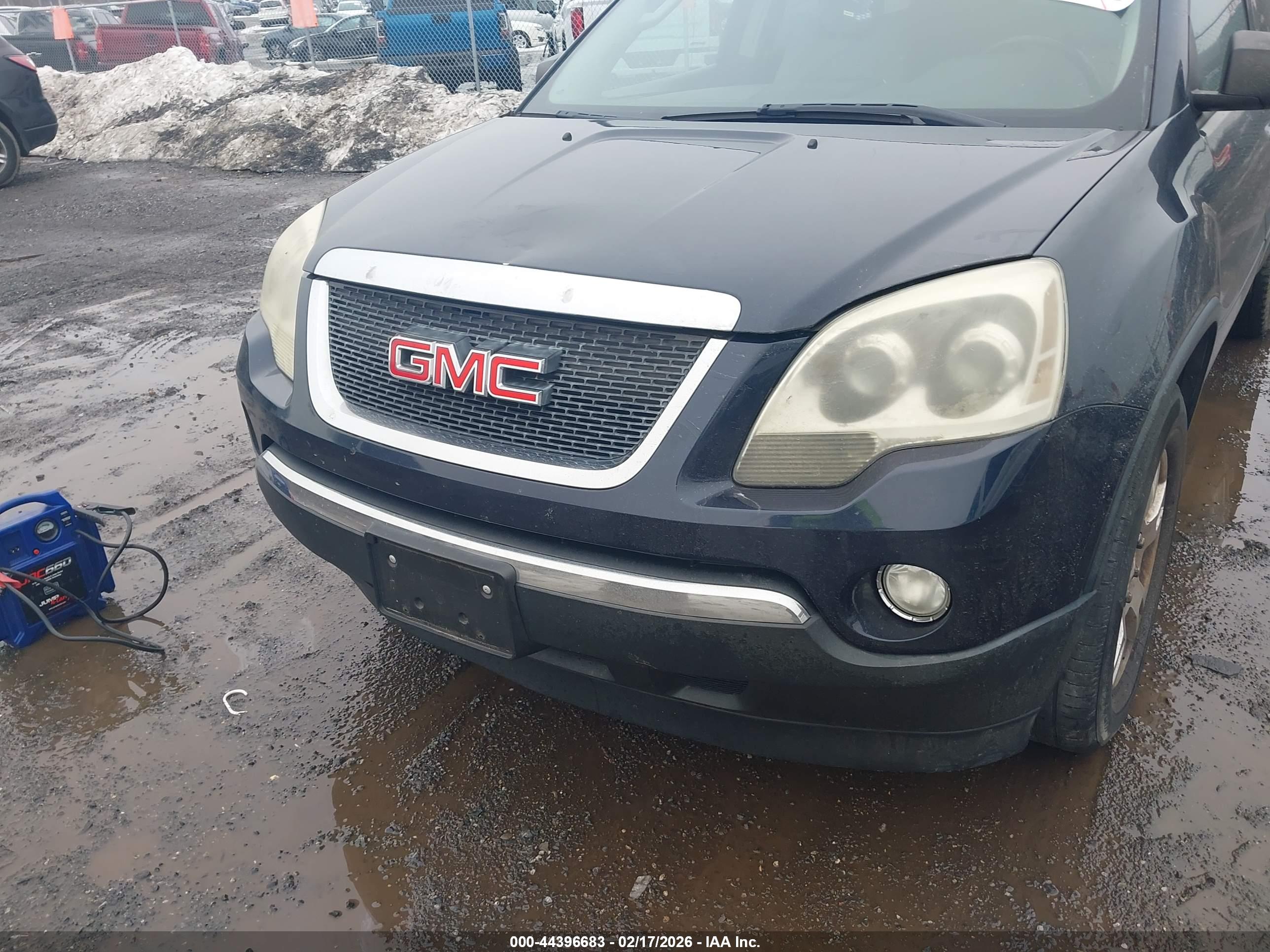GMC ACADIA image 6