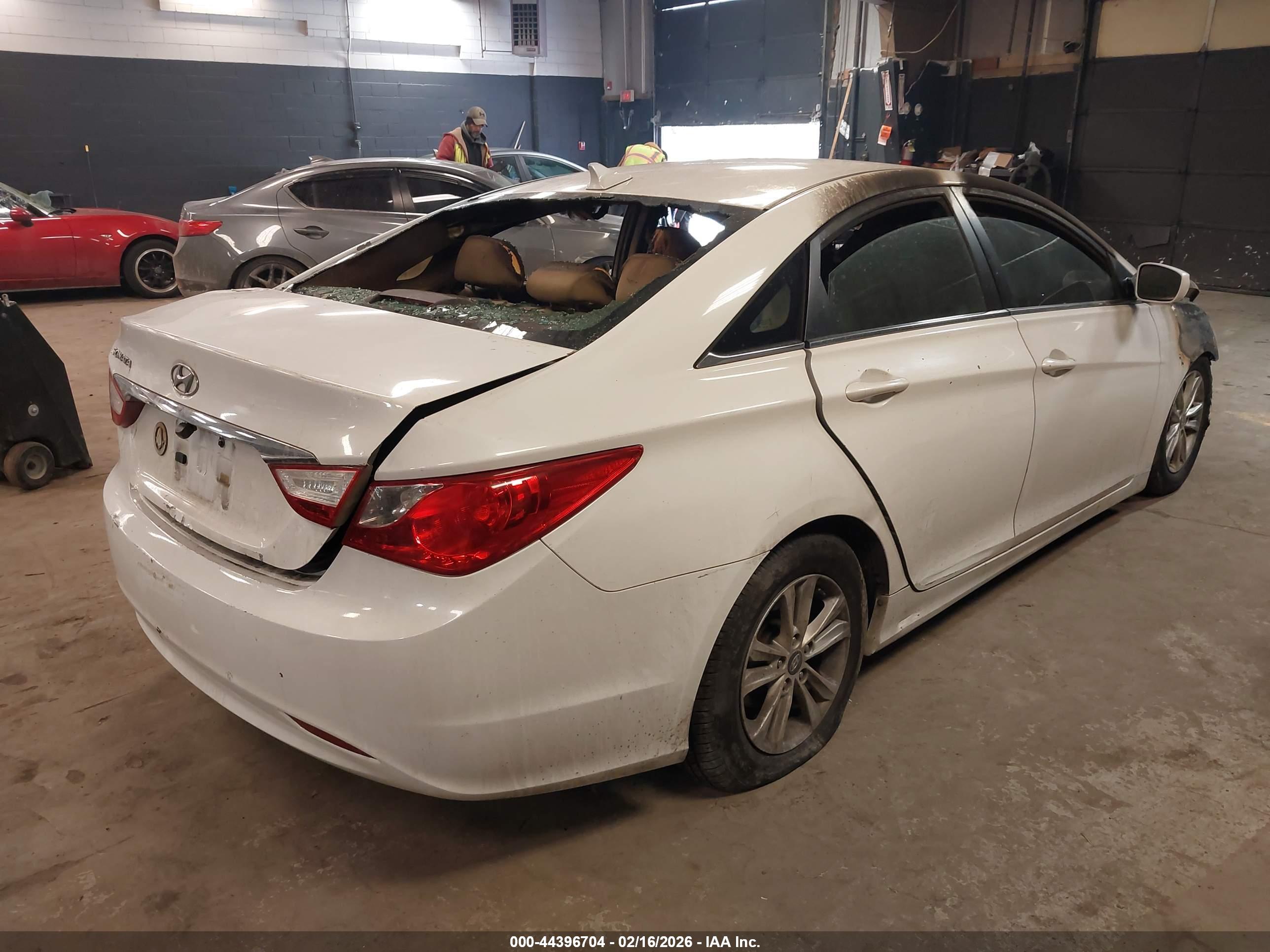 HYUNDAI SONATA image 4
