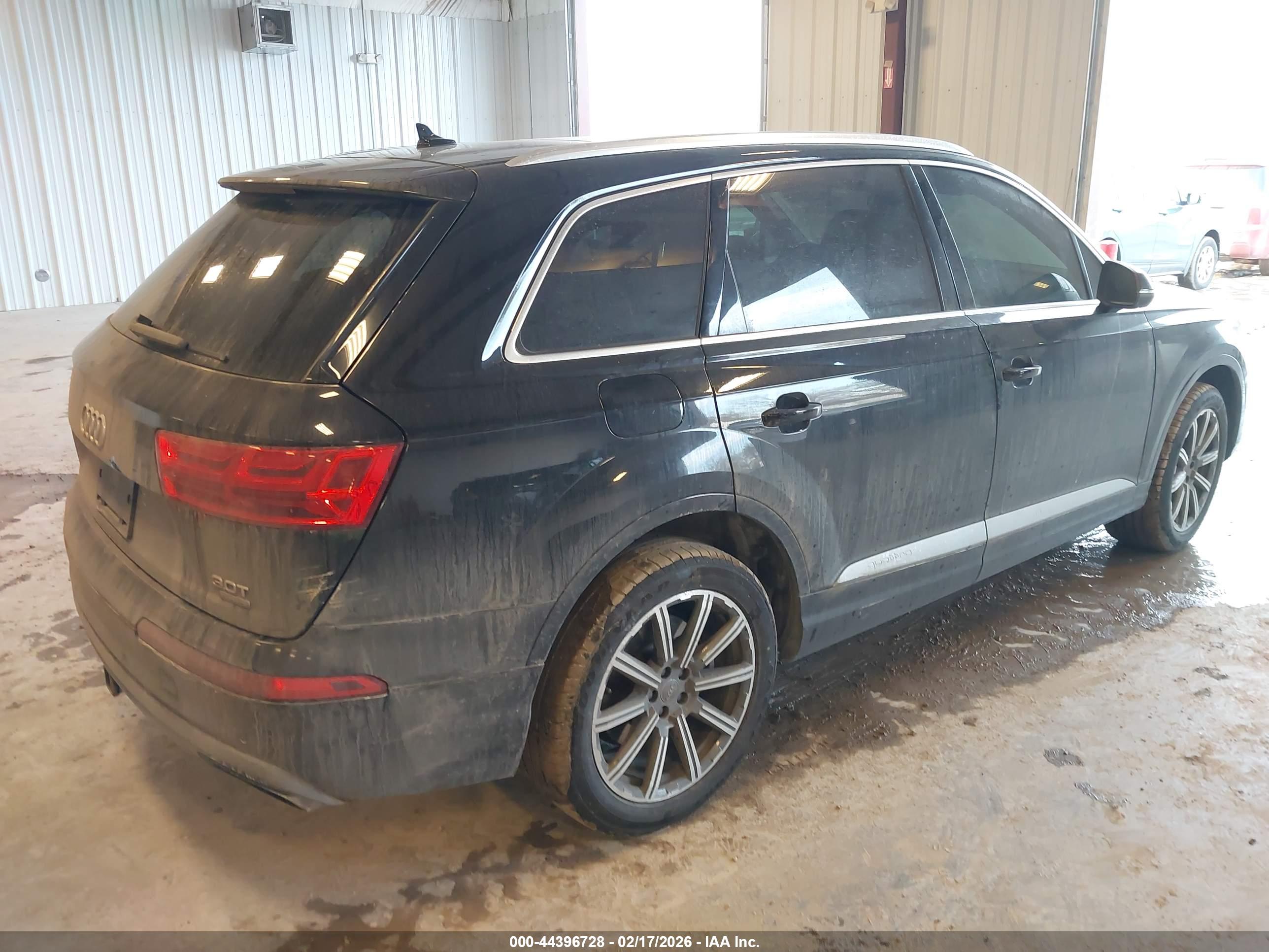 AUDI Q7 image 4