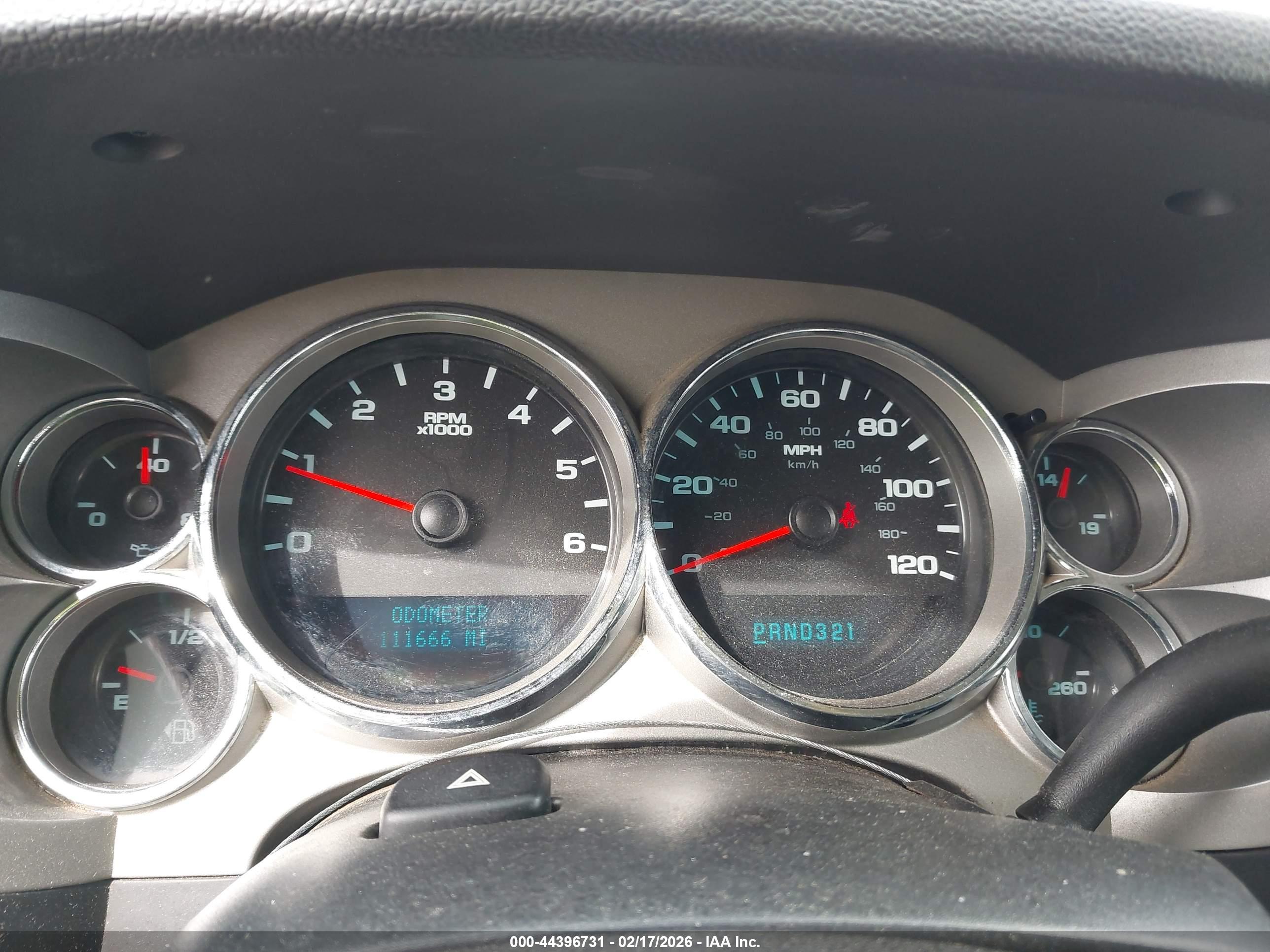 CHEVROLET SILVERADO image 7