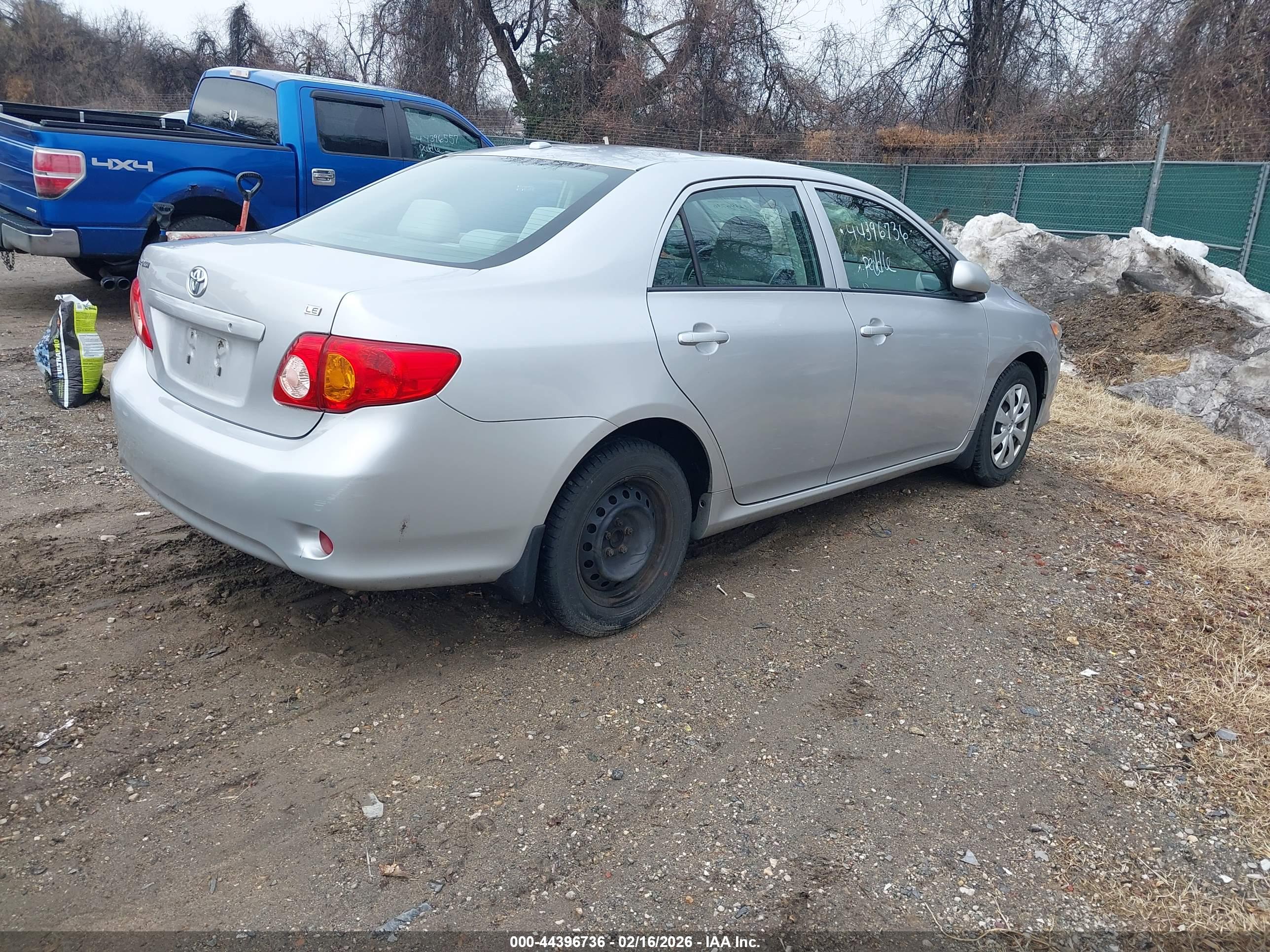 TOYOTA COROLLA image 4