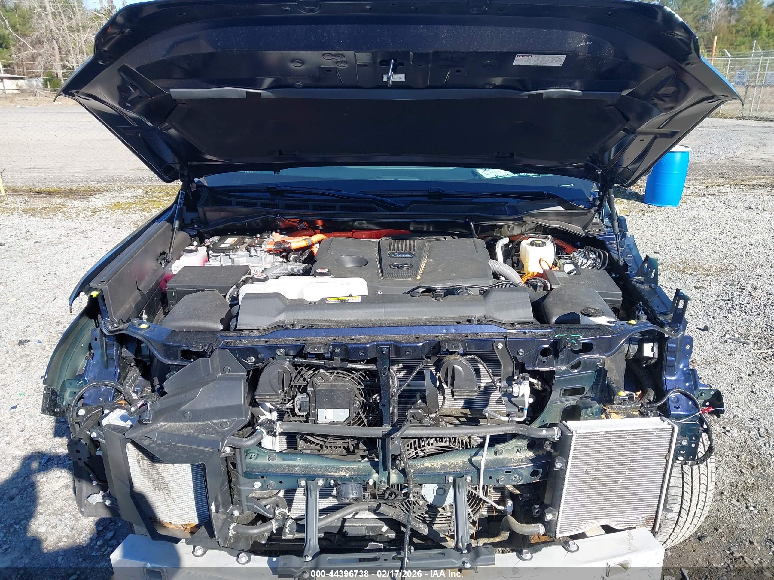 TOYOTA TUNDRA image 10